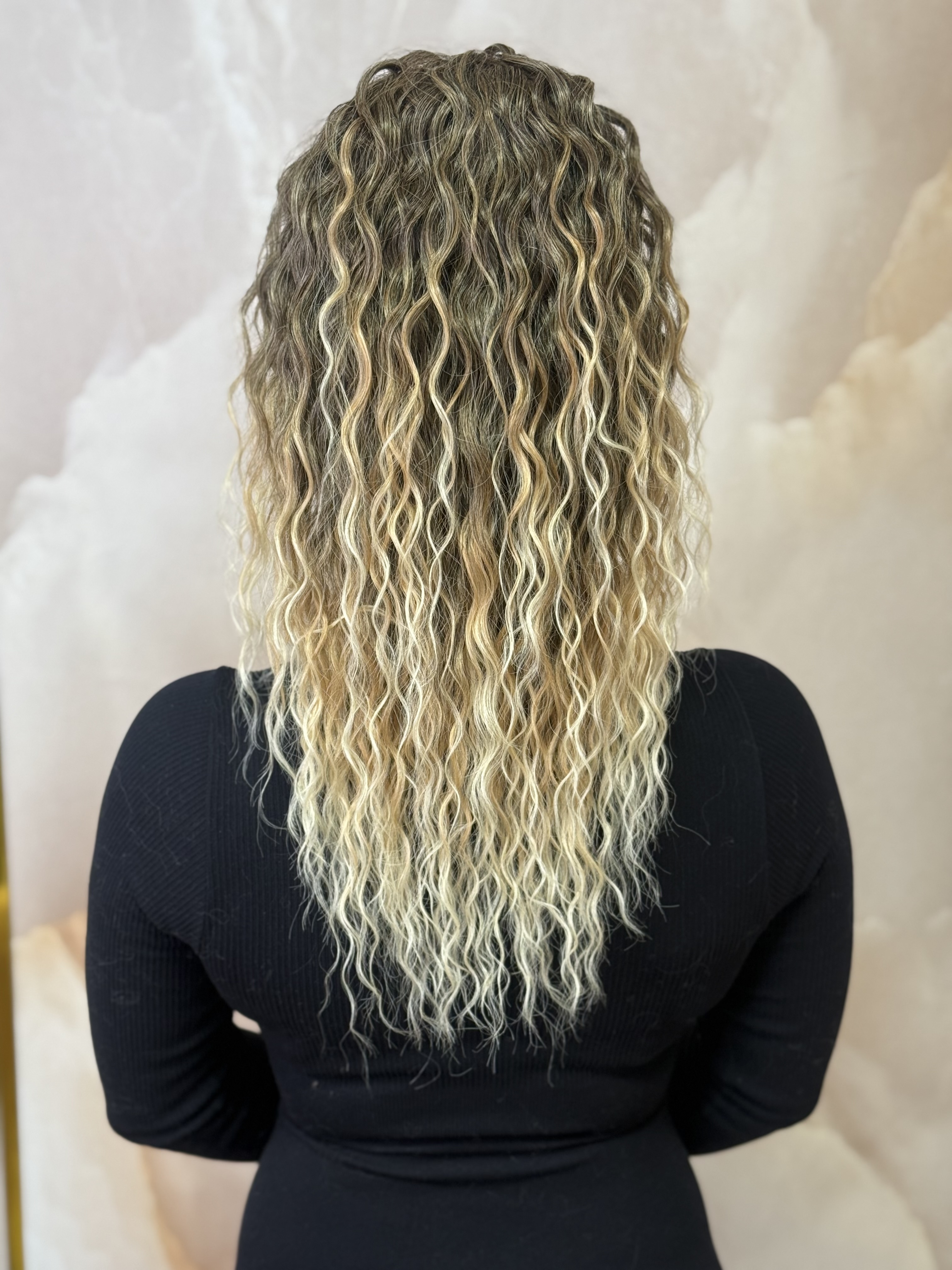Kucyk Krótki Water Wave ombre ciemny blond