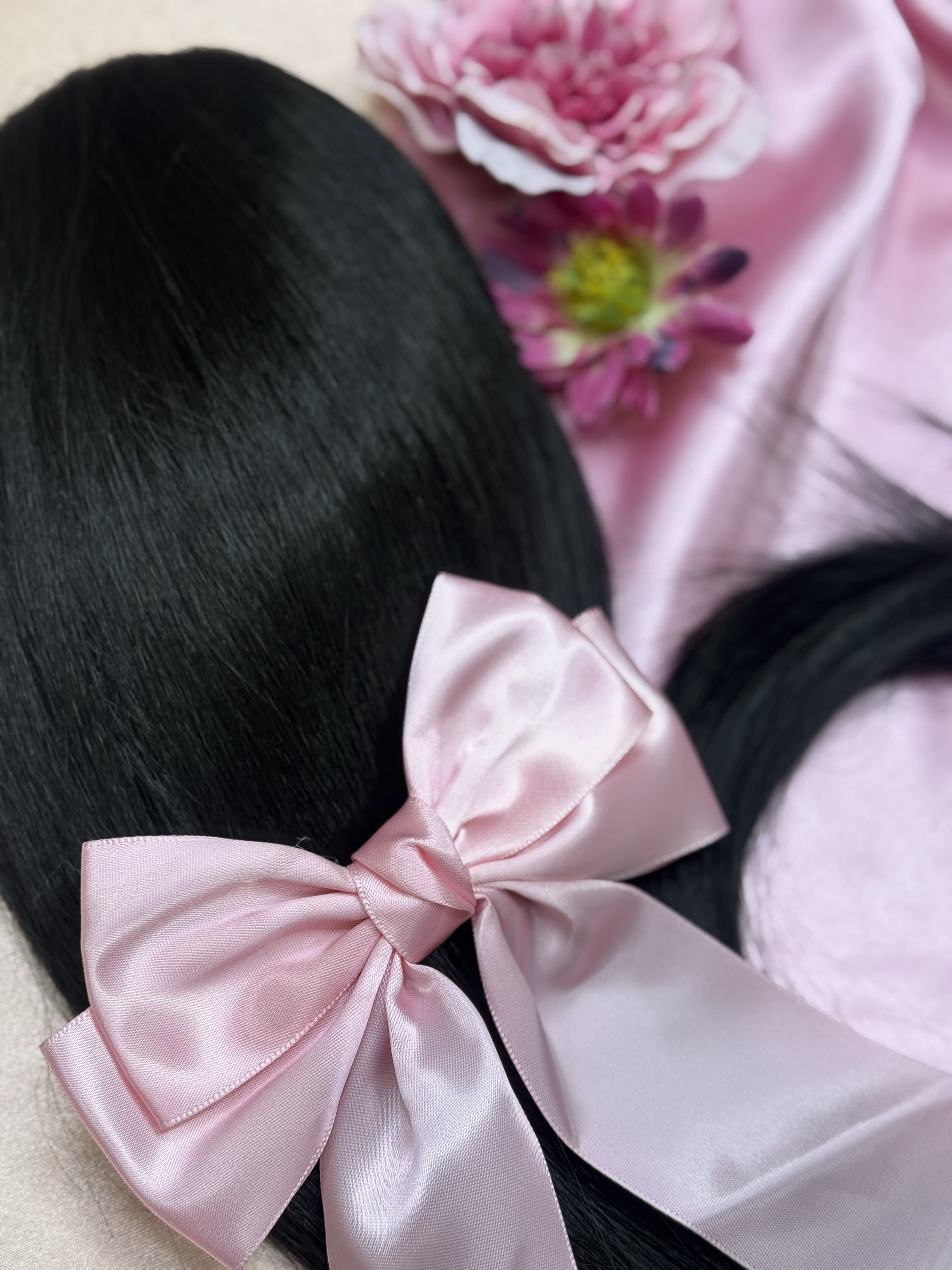 Kucyk Prosty Czarny długi