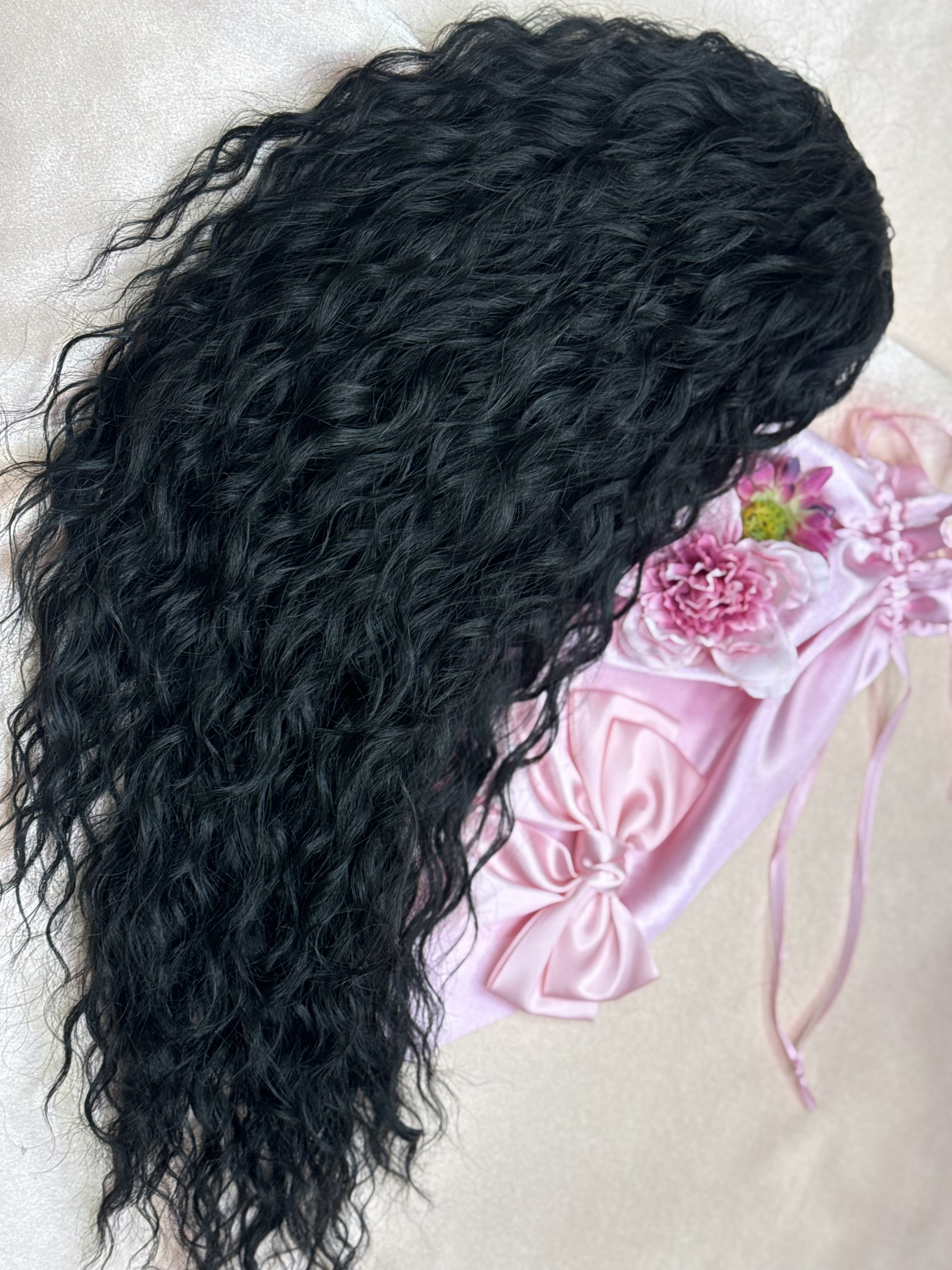 Kucyk Krótki Water Wave Czarny