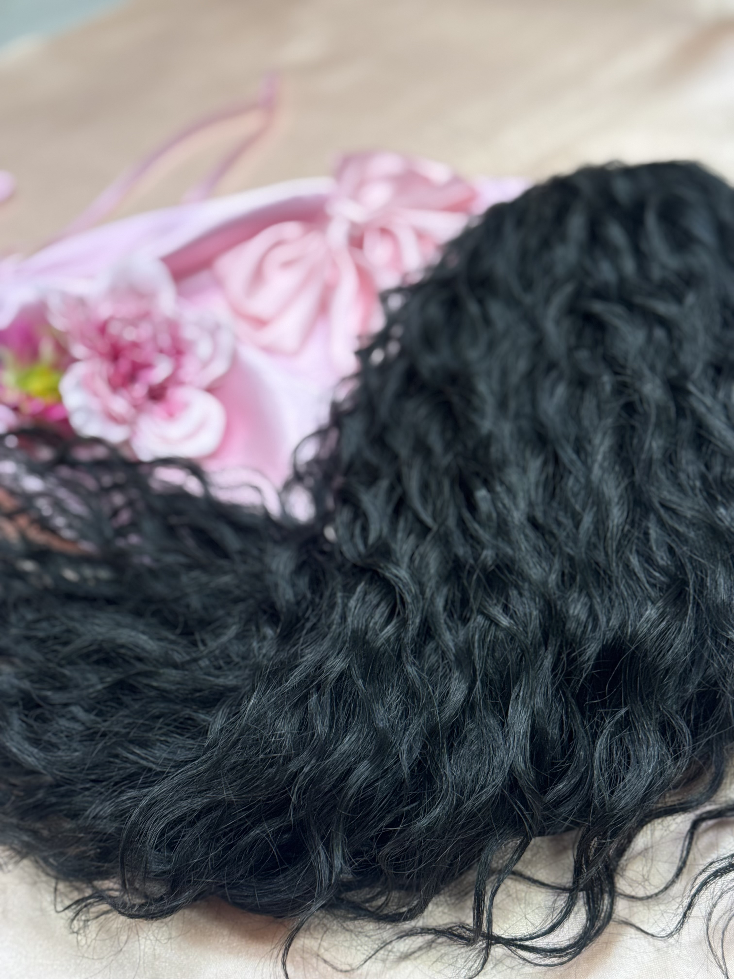 Kucyk Krótki Water Wave Czarny