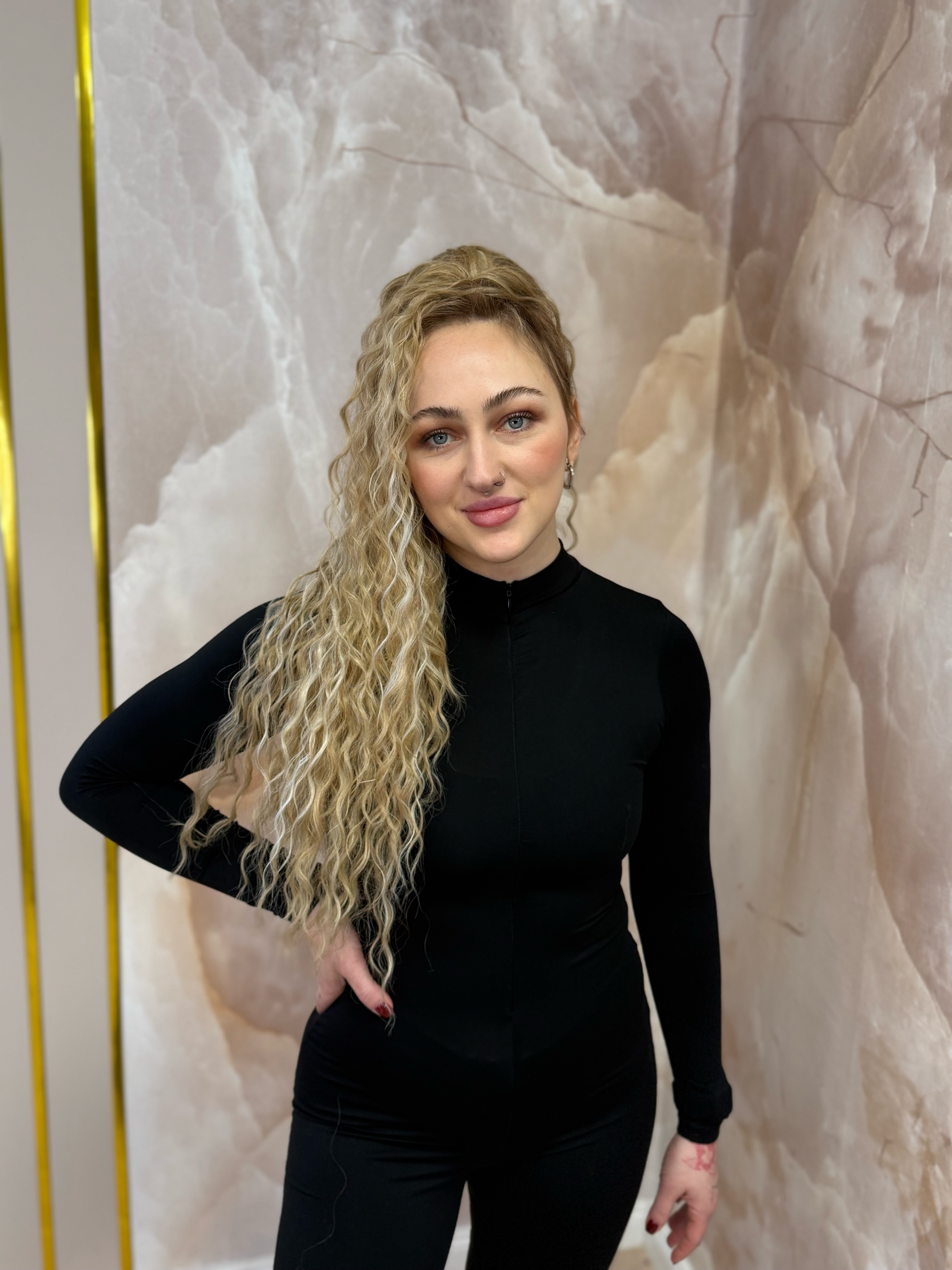 Kucyk Długi Water Wave Beżowy Blond