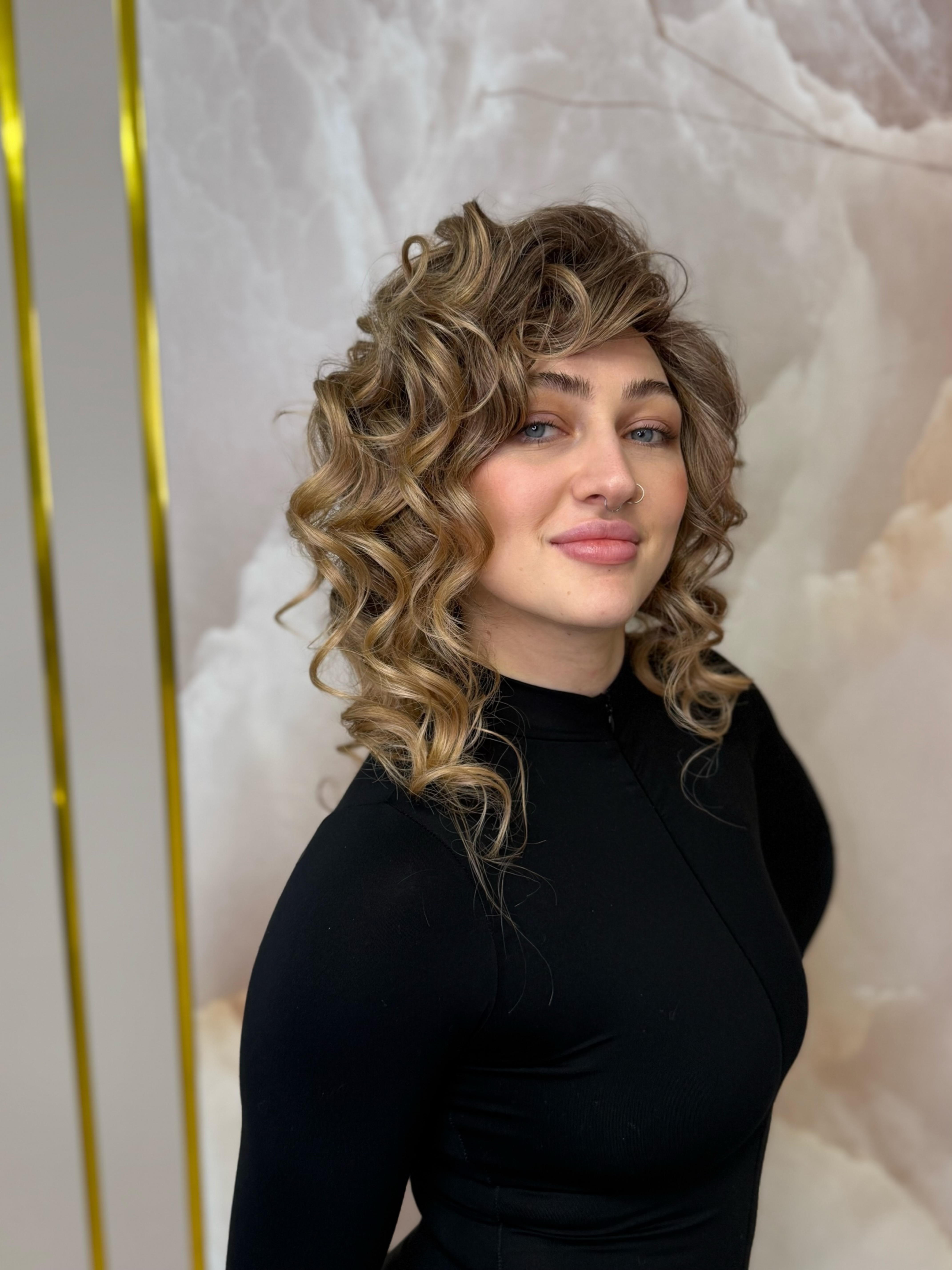 Peruka ręcznie robiona- dostępna od ręki