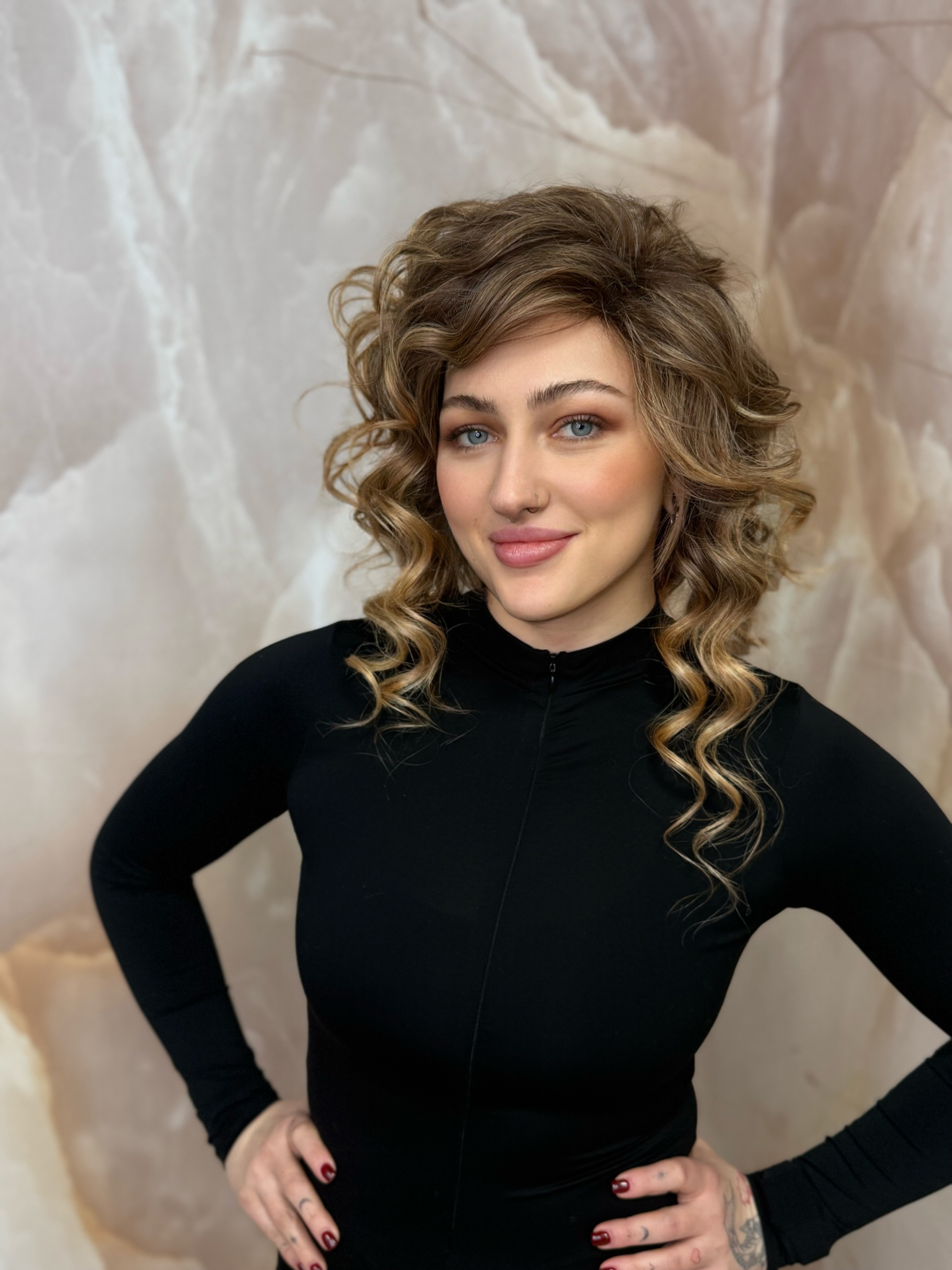 Peruka ręcznie robiona- dostępna od ręki