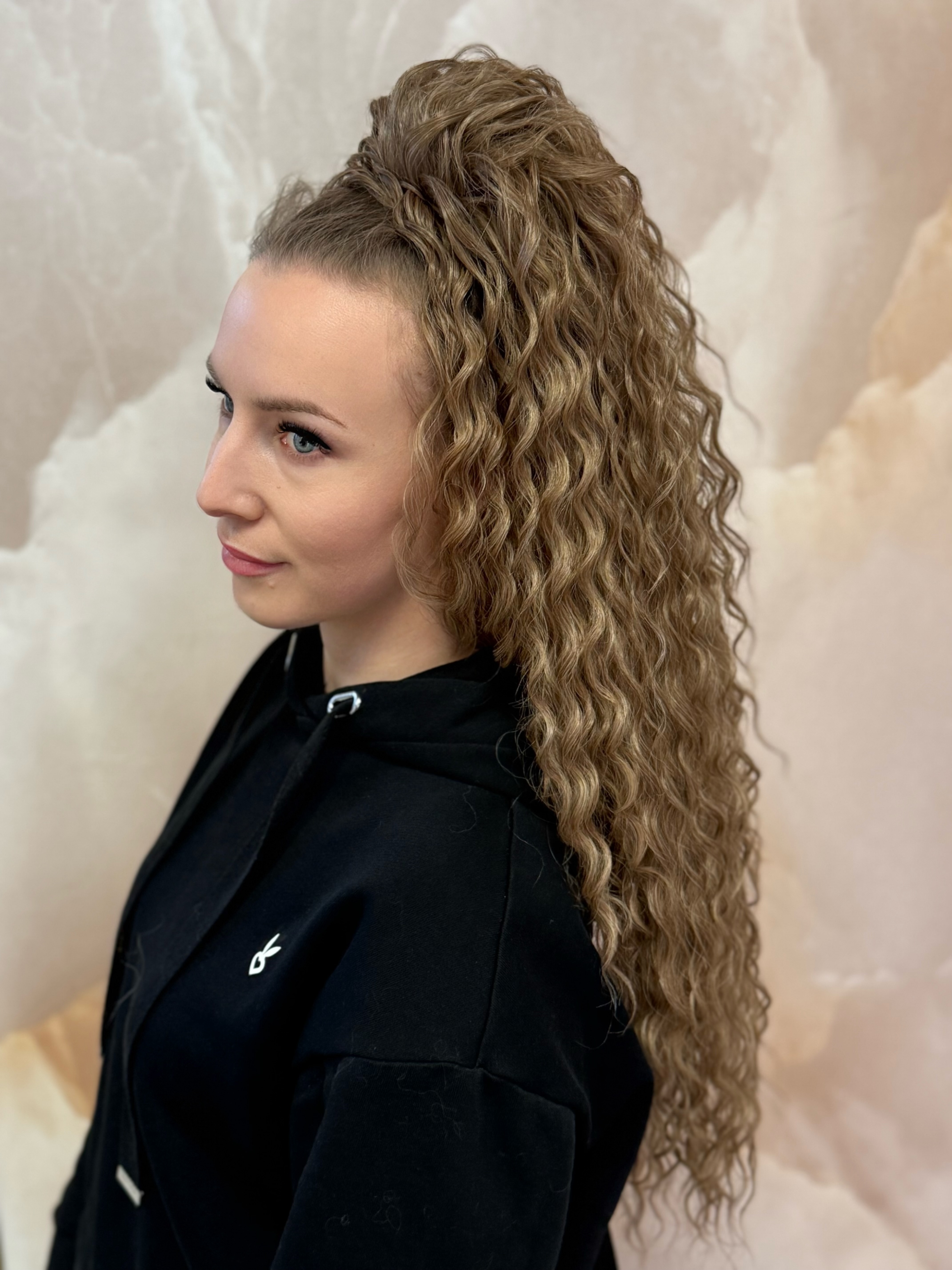 Kucyk Water Wave Długi Toffie