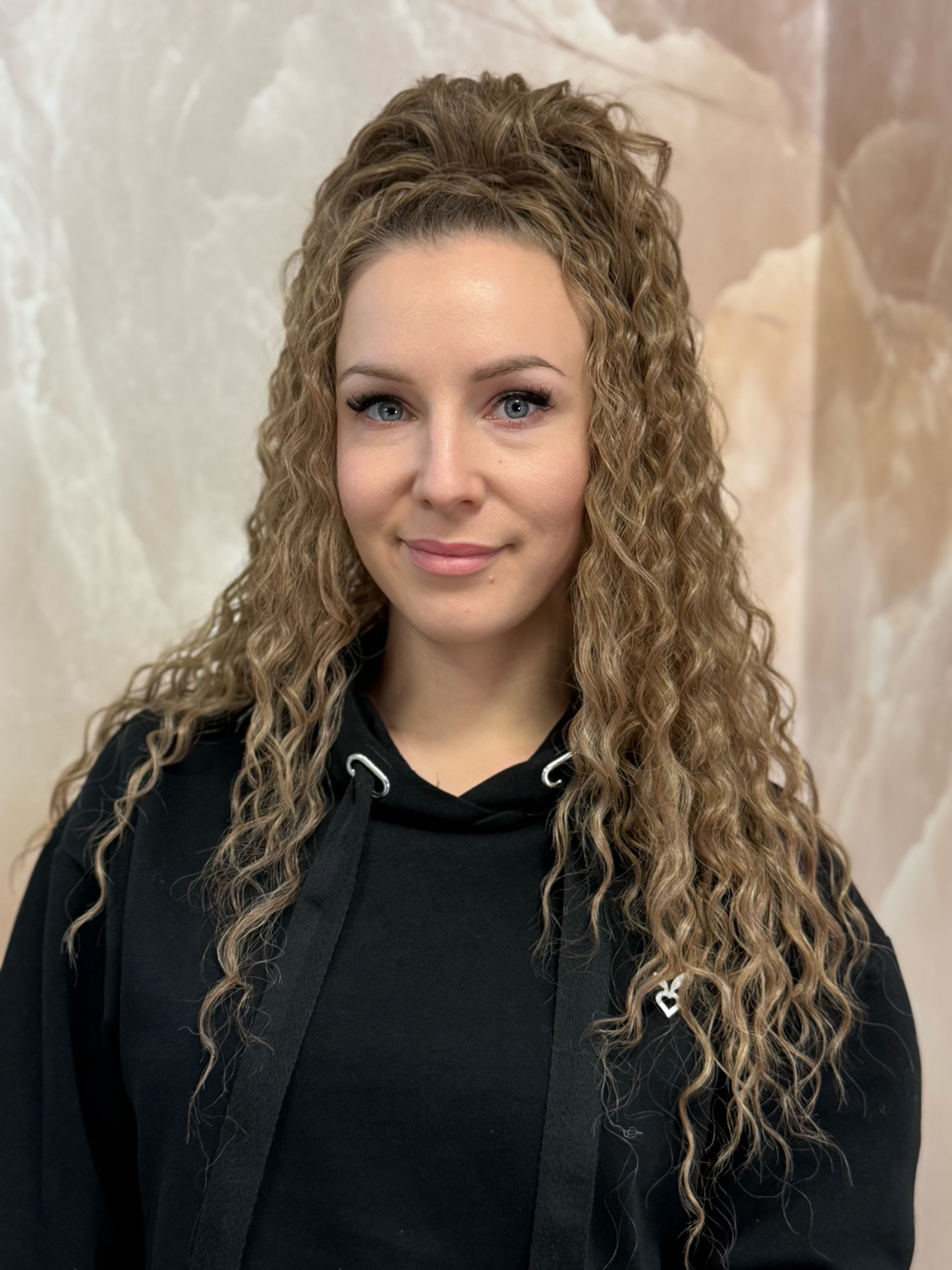 Kucyk Water Wave Długi Toffie