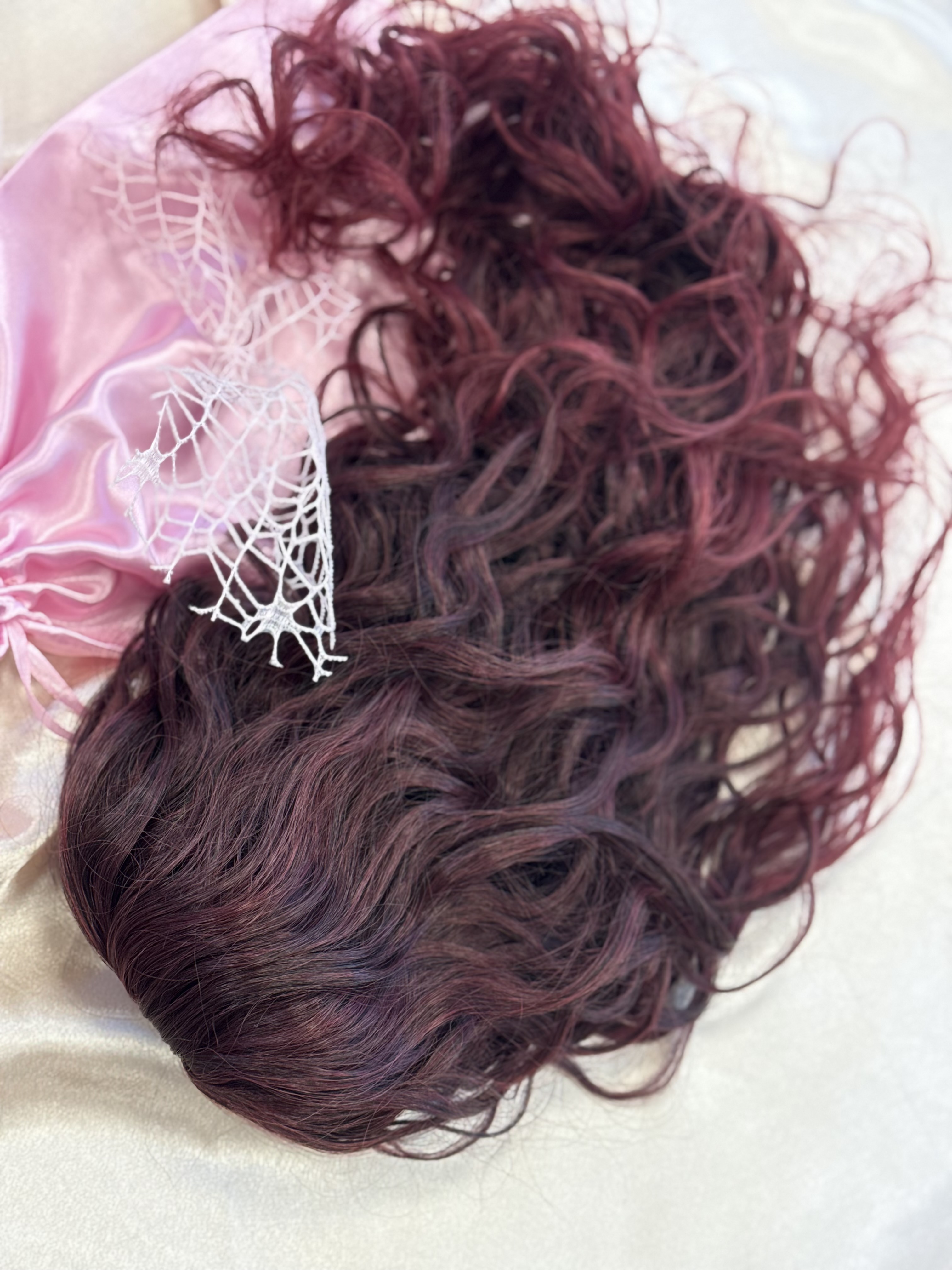 Kucyk Ocean Wave Długi Bordo