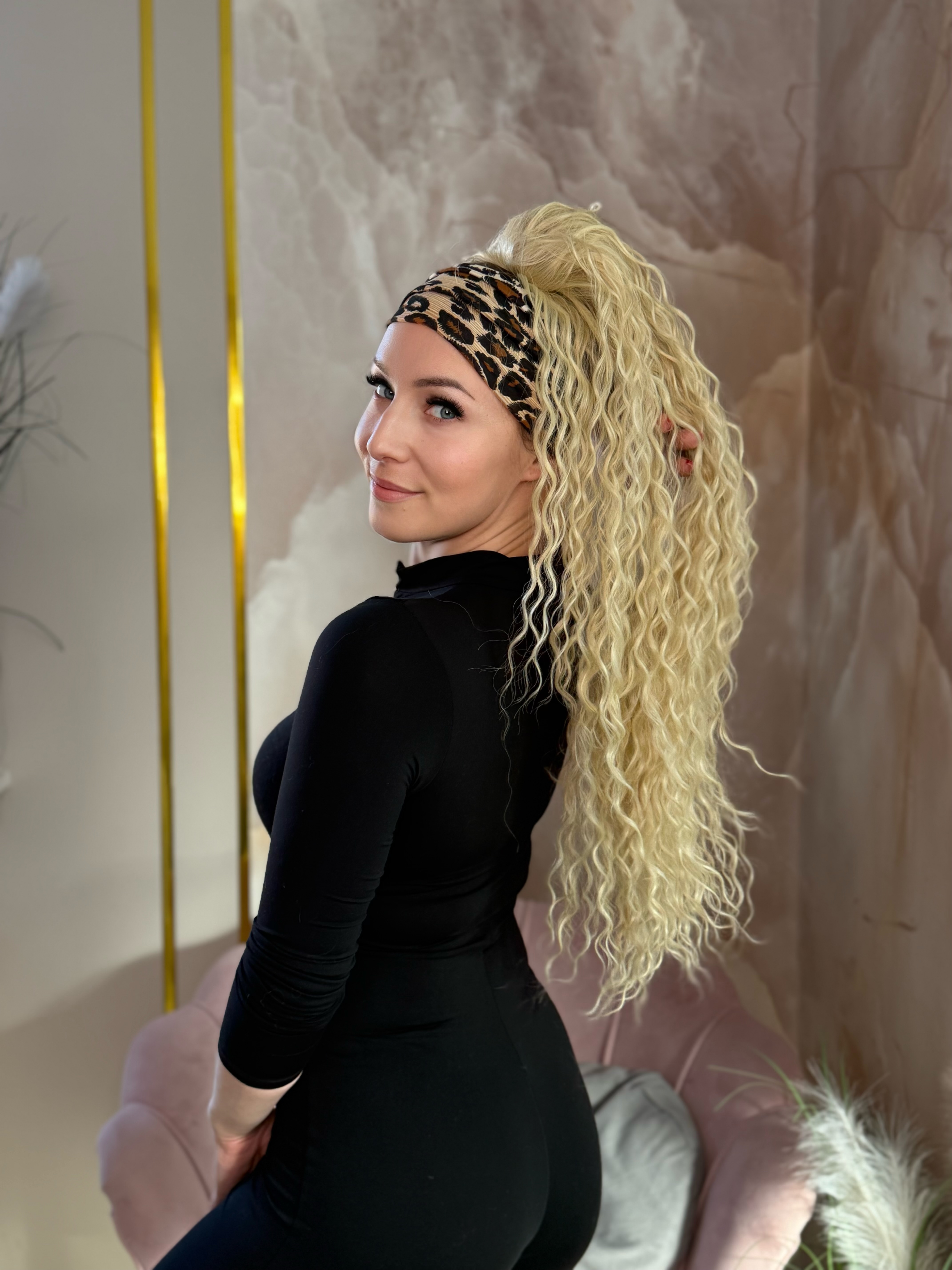 Kucyk Water Wave Długi Słoneczny Blond