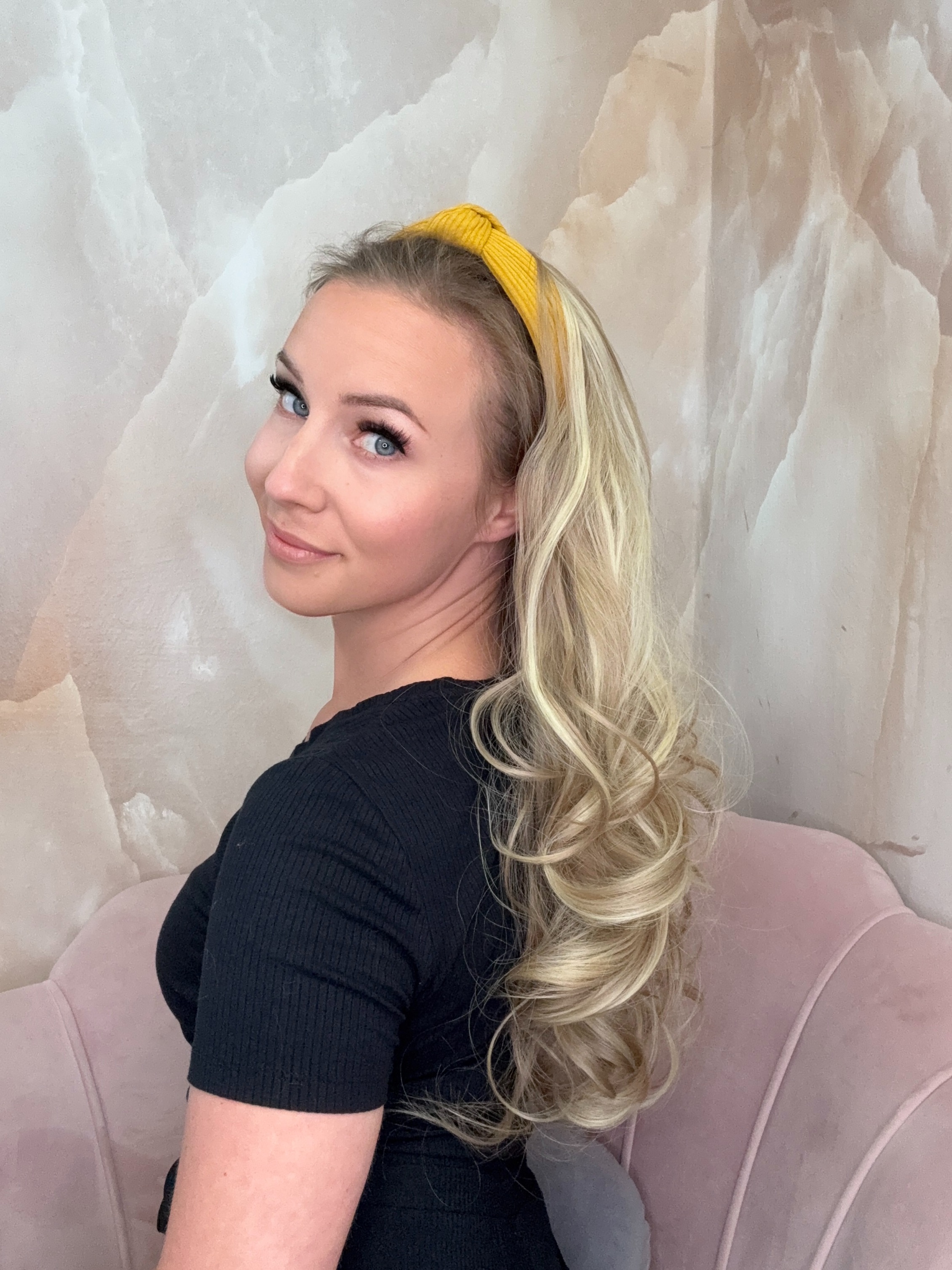 Peruka na opasce Blond Pasemka