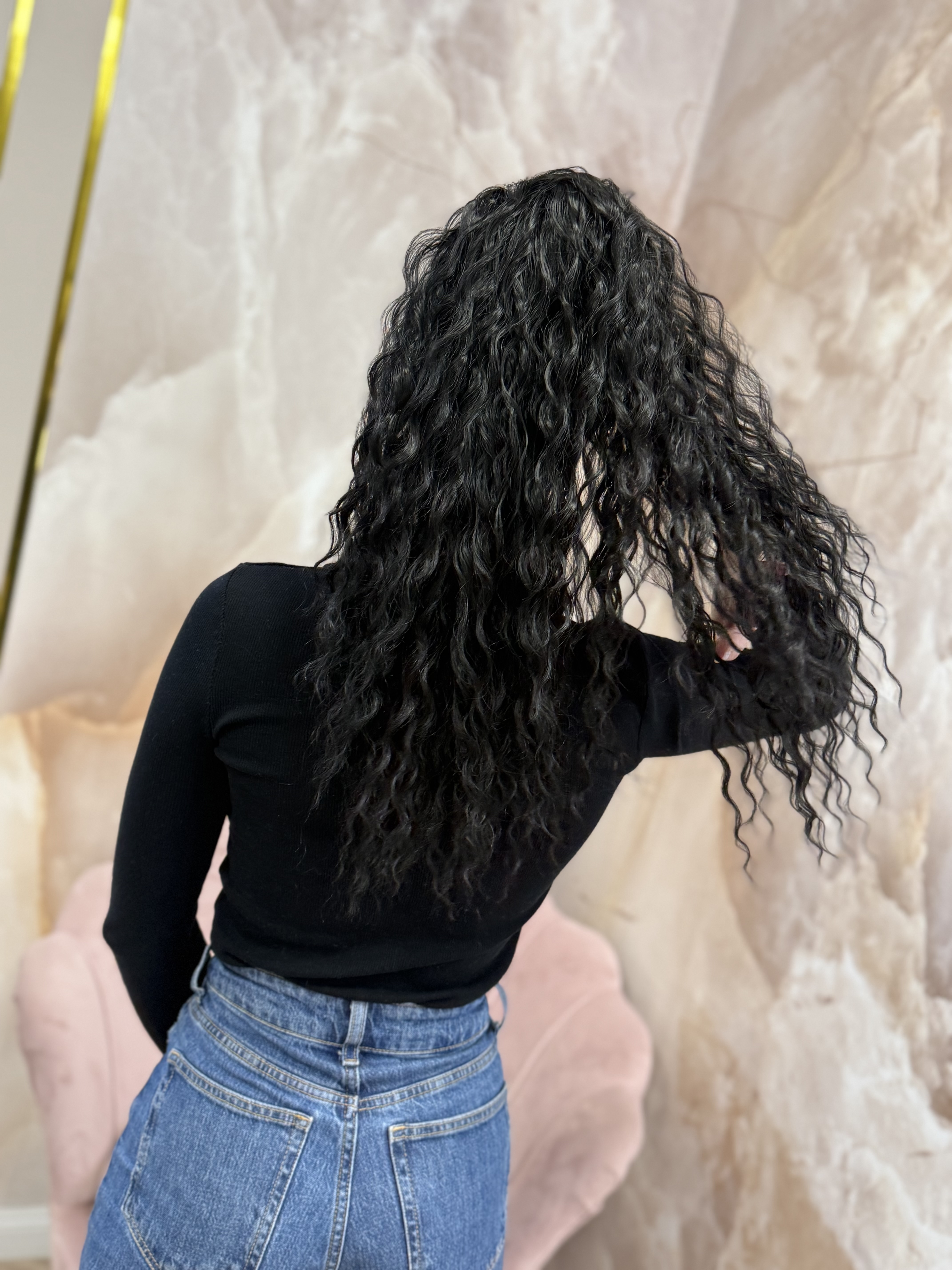 Kucyk Krótki Water Wave Czarny