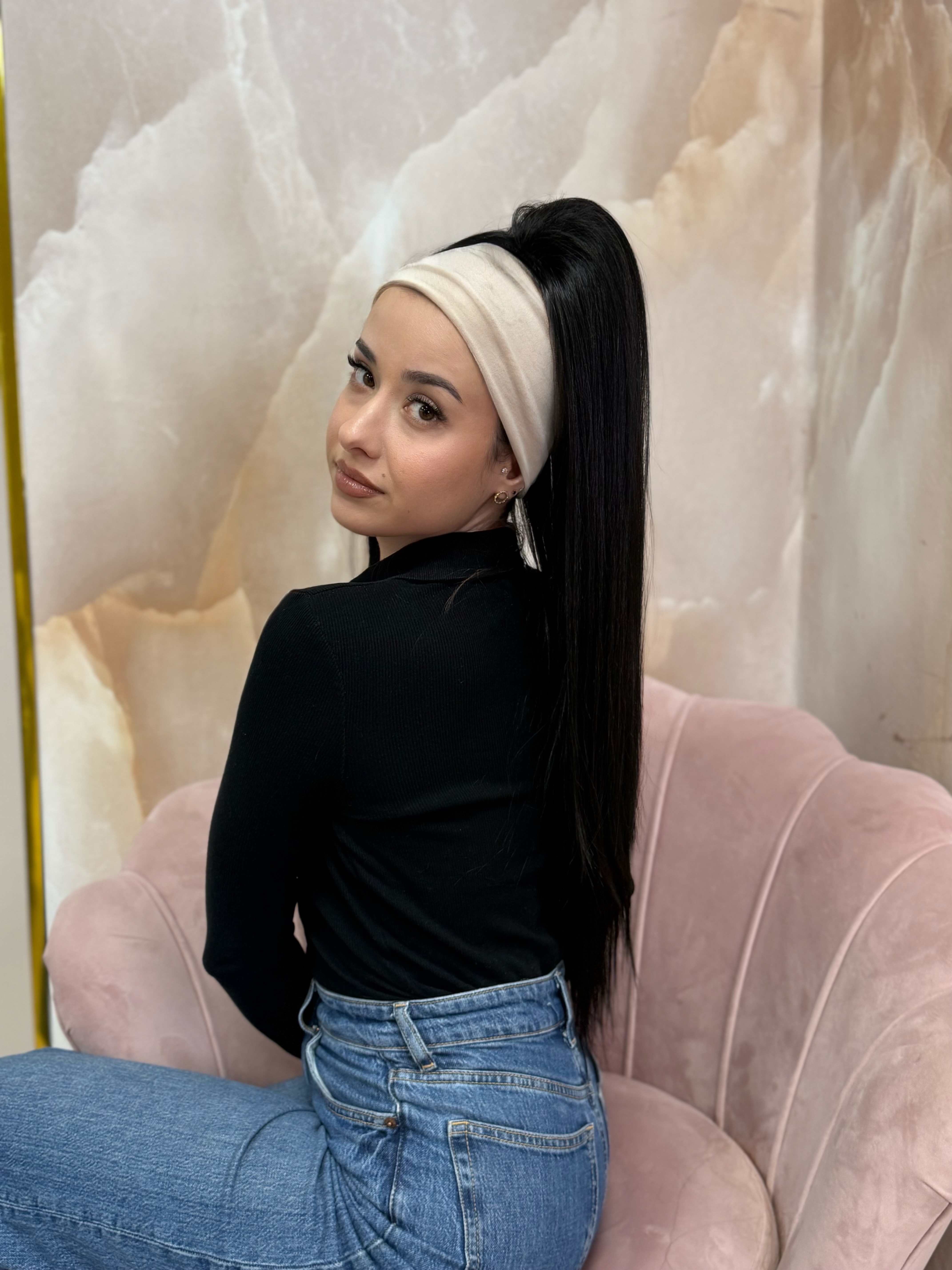 Kucyk Prosty Czarny długi