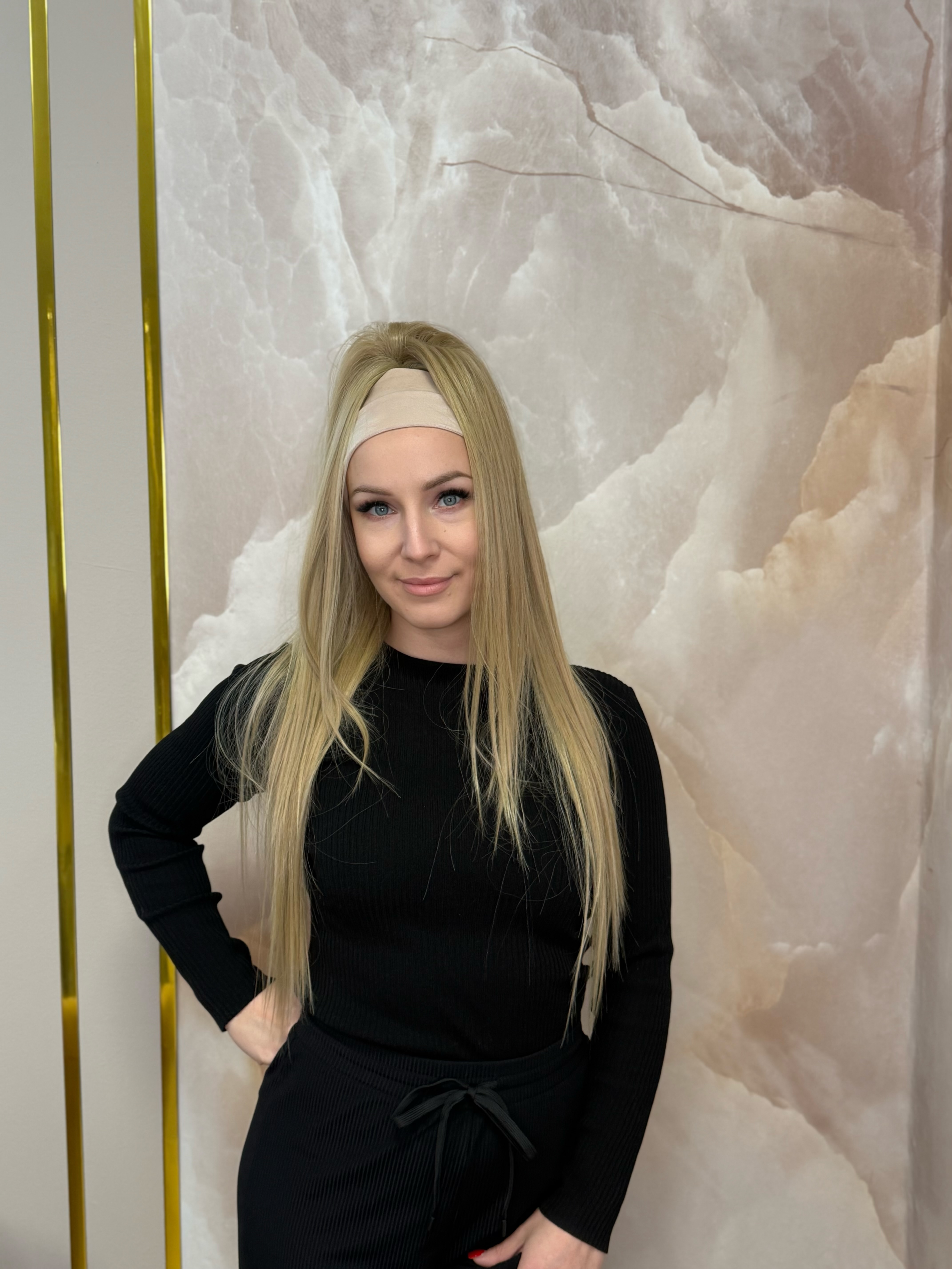 Kucyk Prosty Długi beżowy Blond