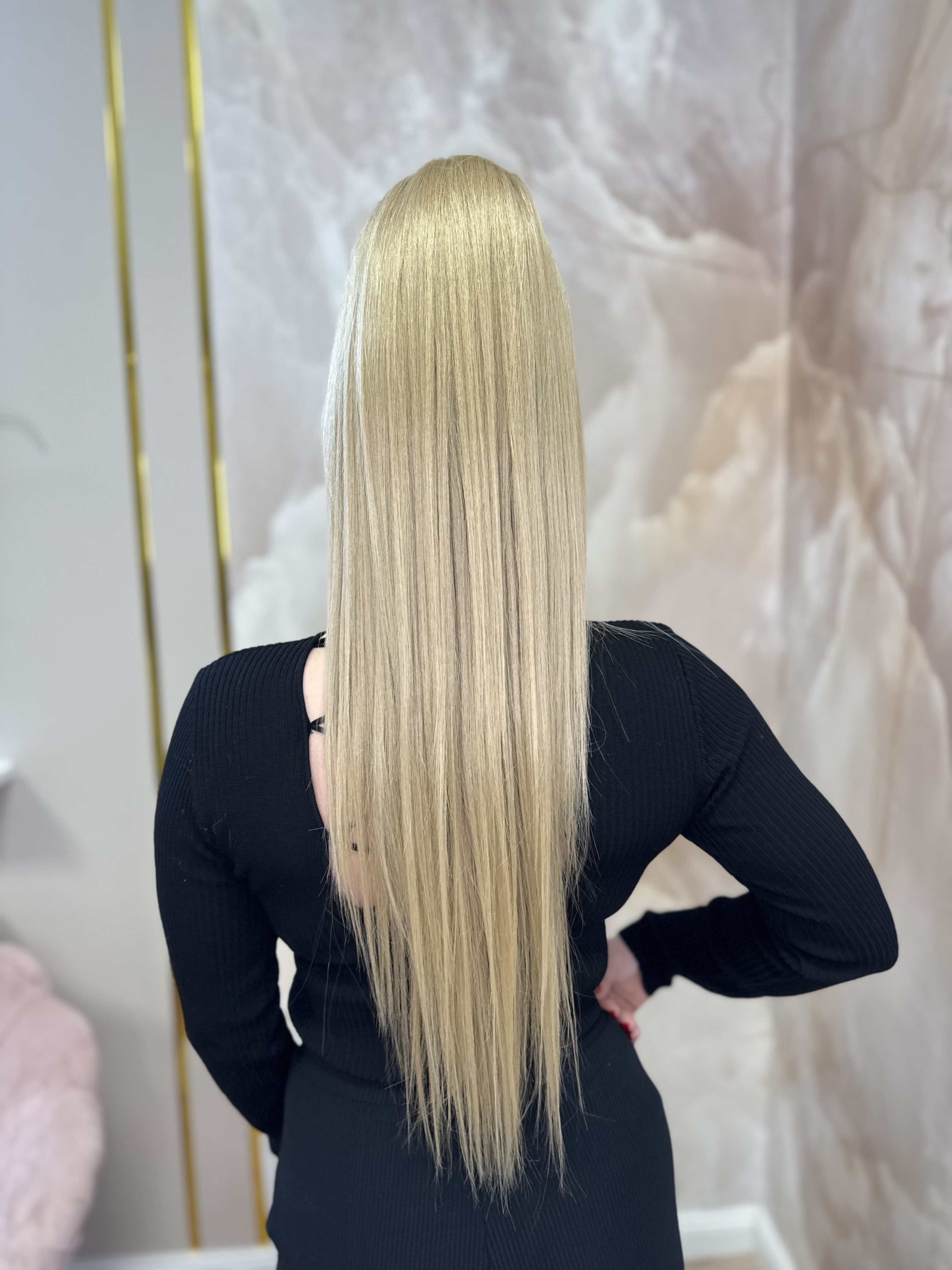 Kucyk Prosty Długi beżowy Blond