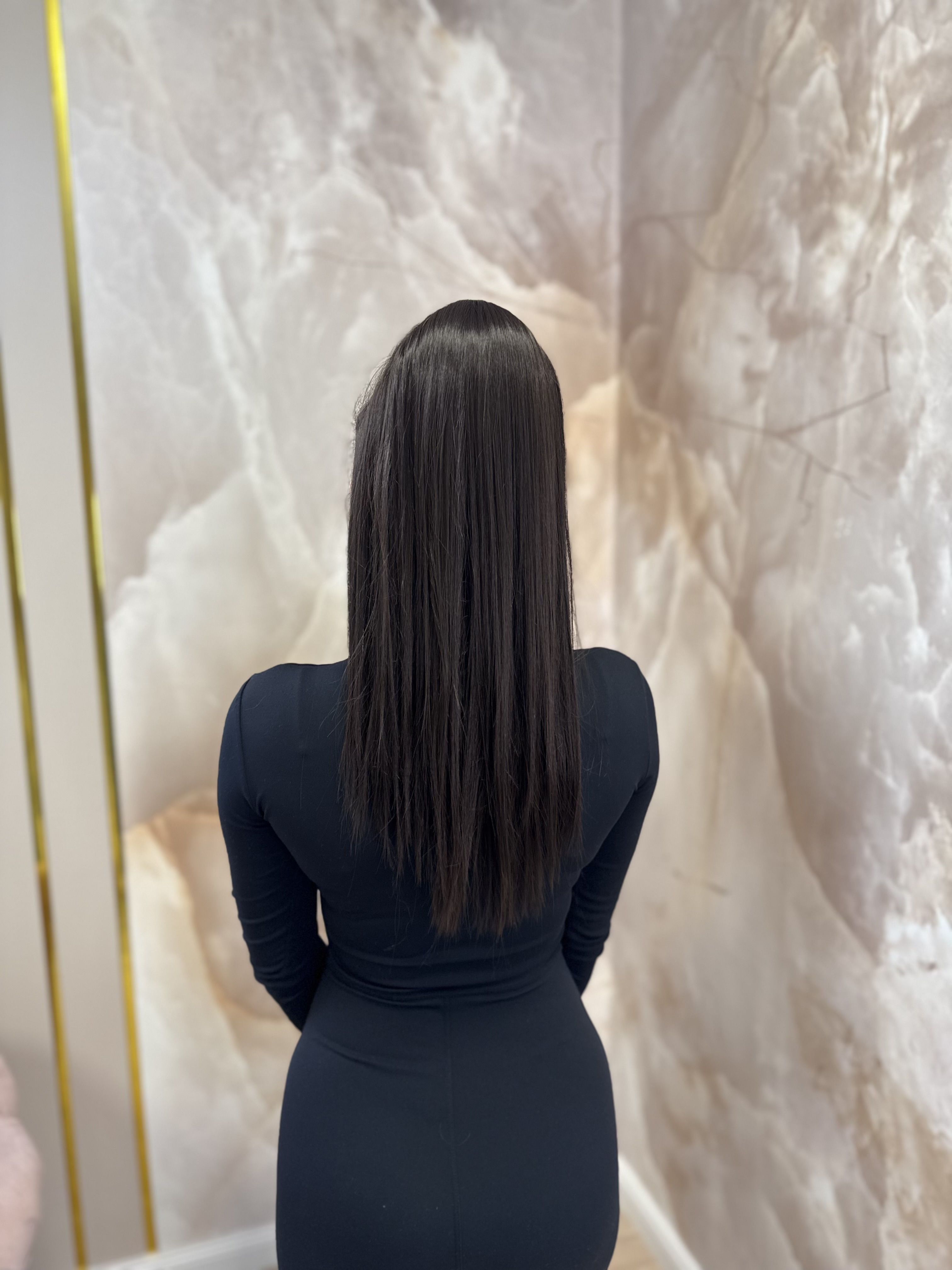 Kucyk Prosty Krótki Ciemny Brąz