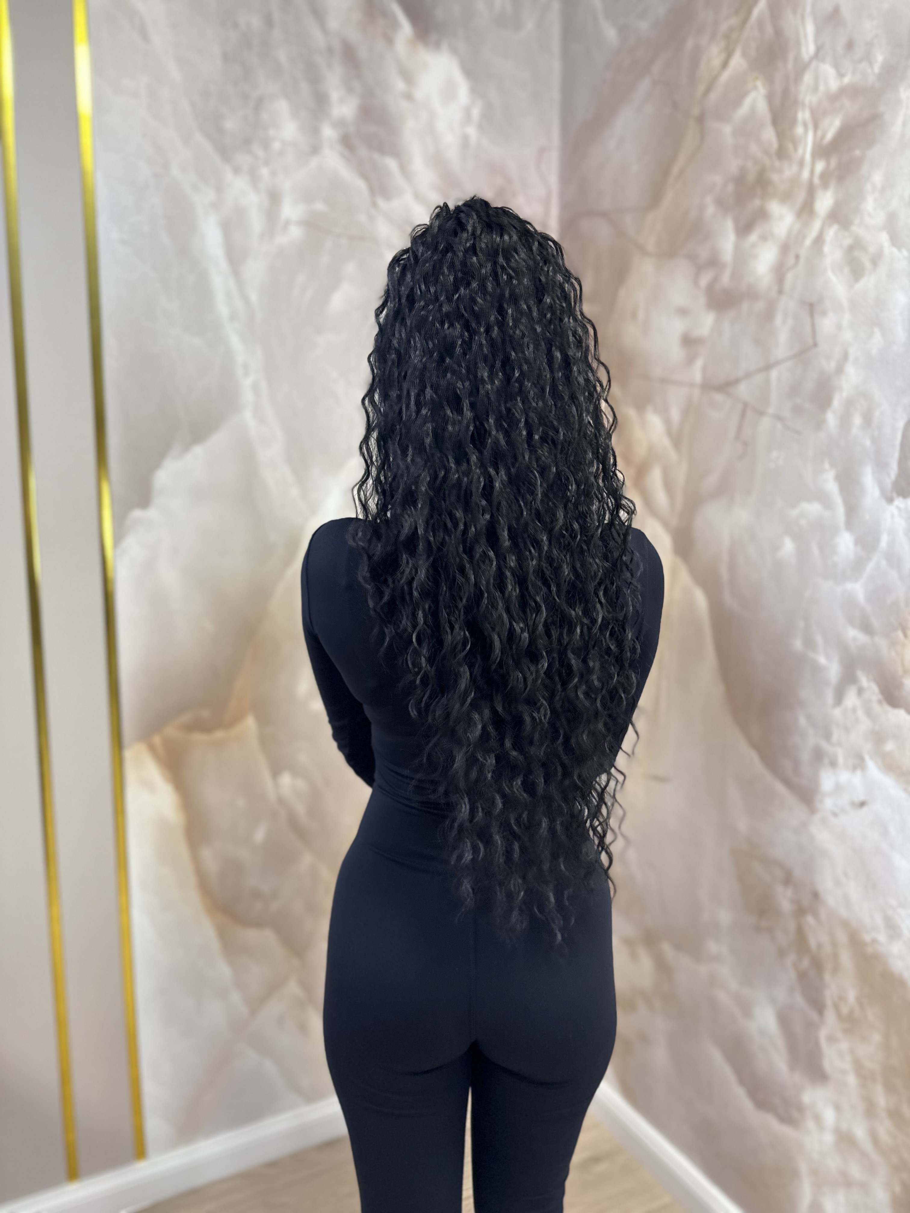 Kucyk Długi Water Wave Czarny