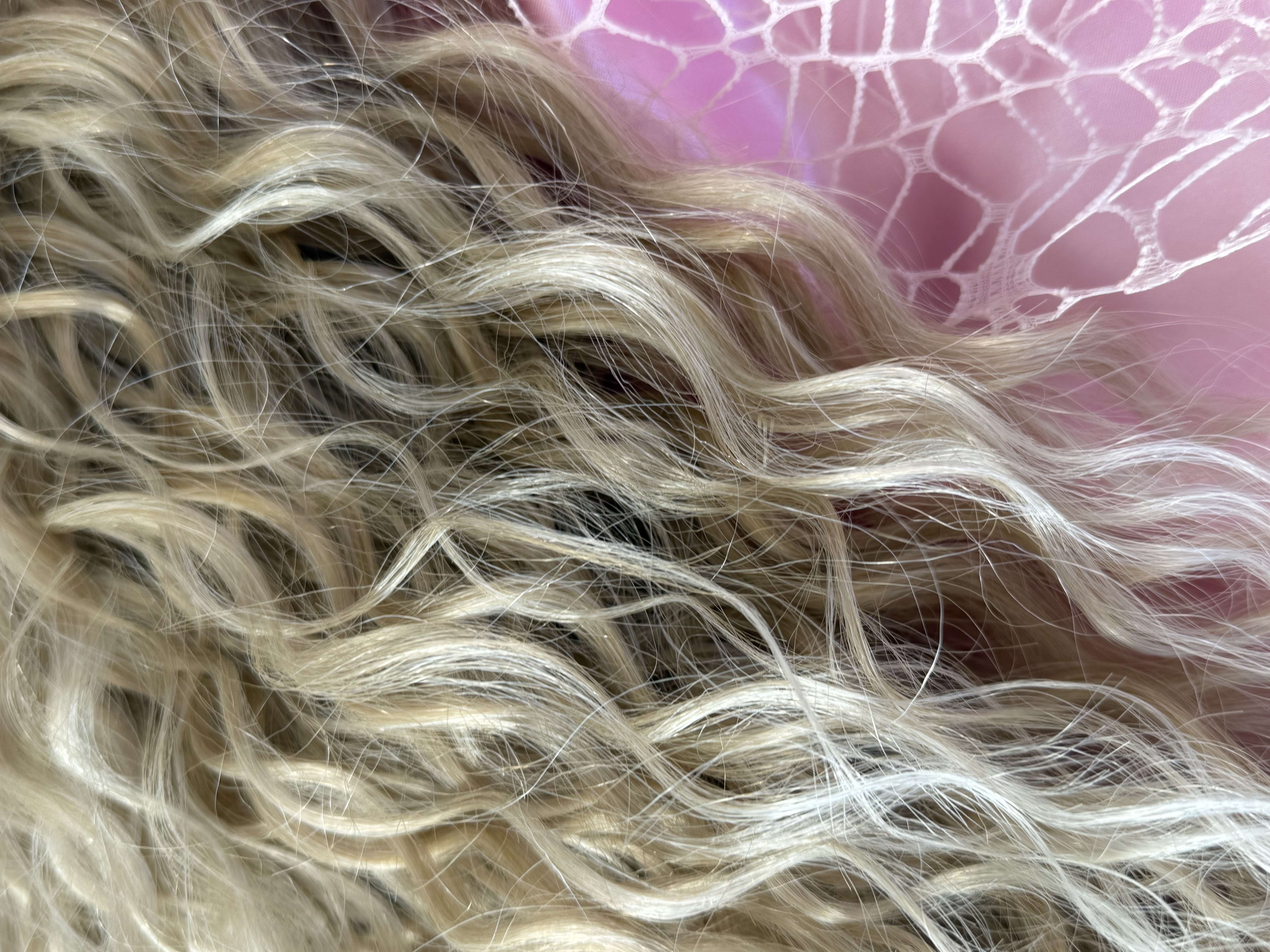 Kucyk Water Wave Krótki Jasny Blond