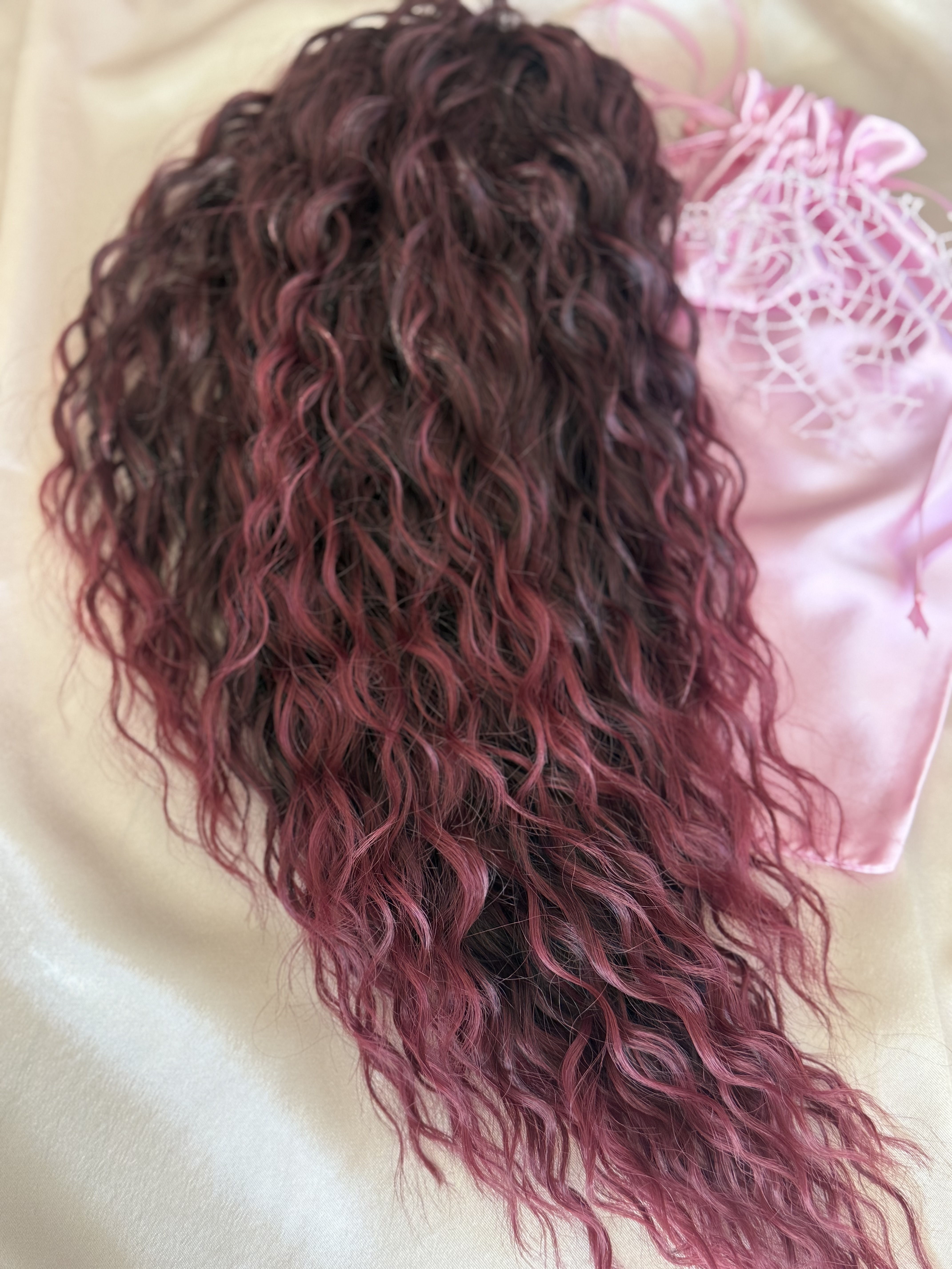 Kucyk Water Wave Krótki Bordo