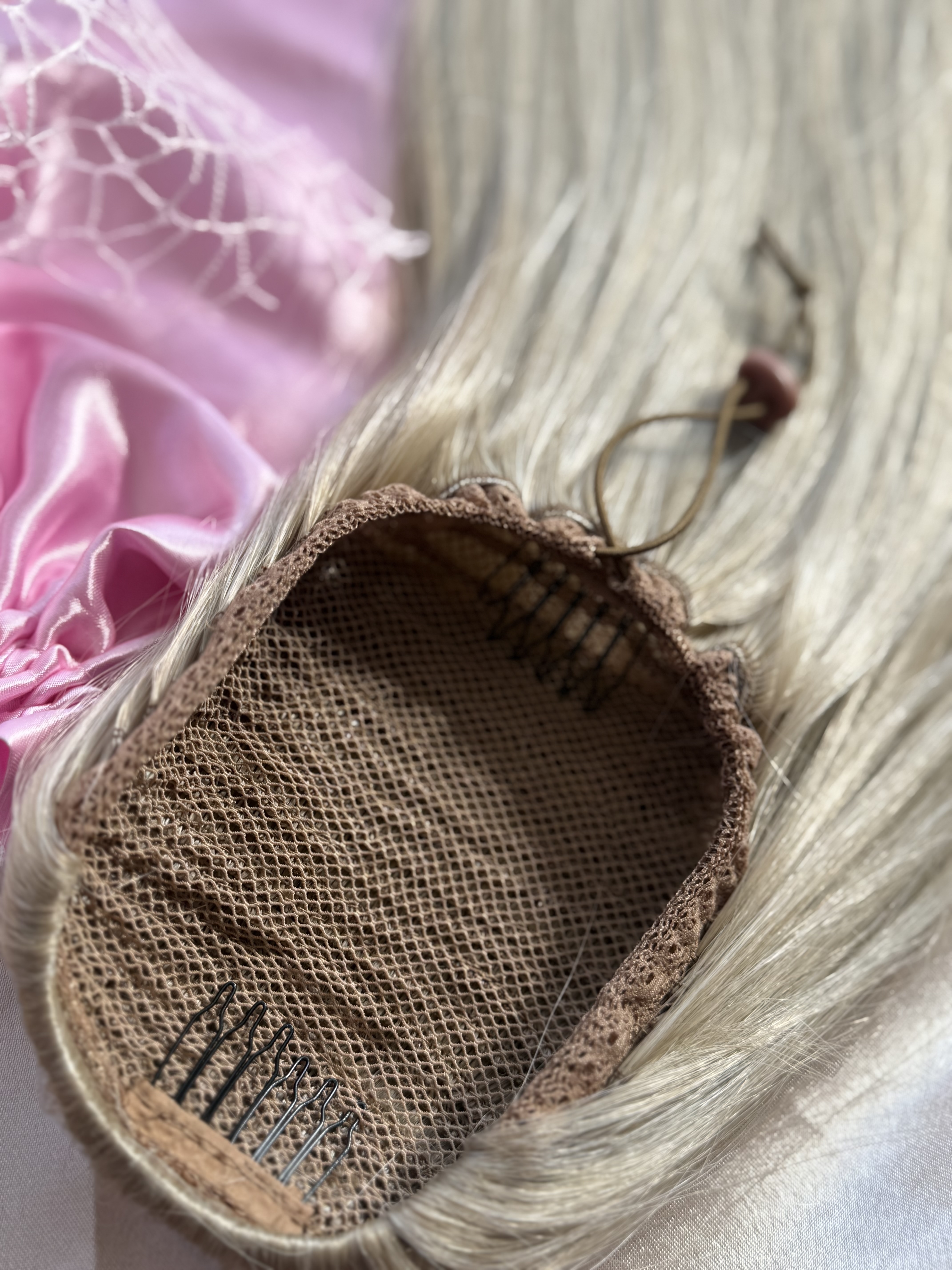 Kucyk Prosty Długi Jasny Blond