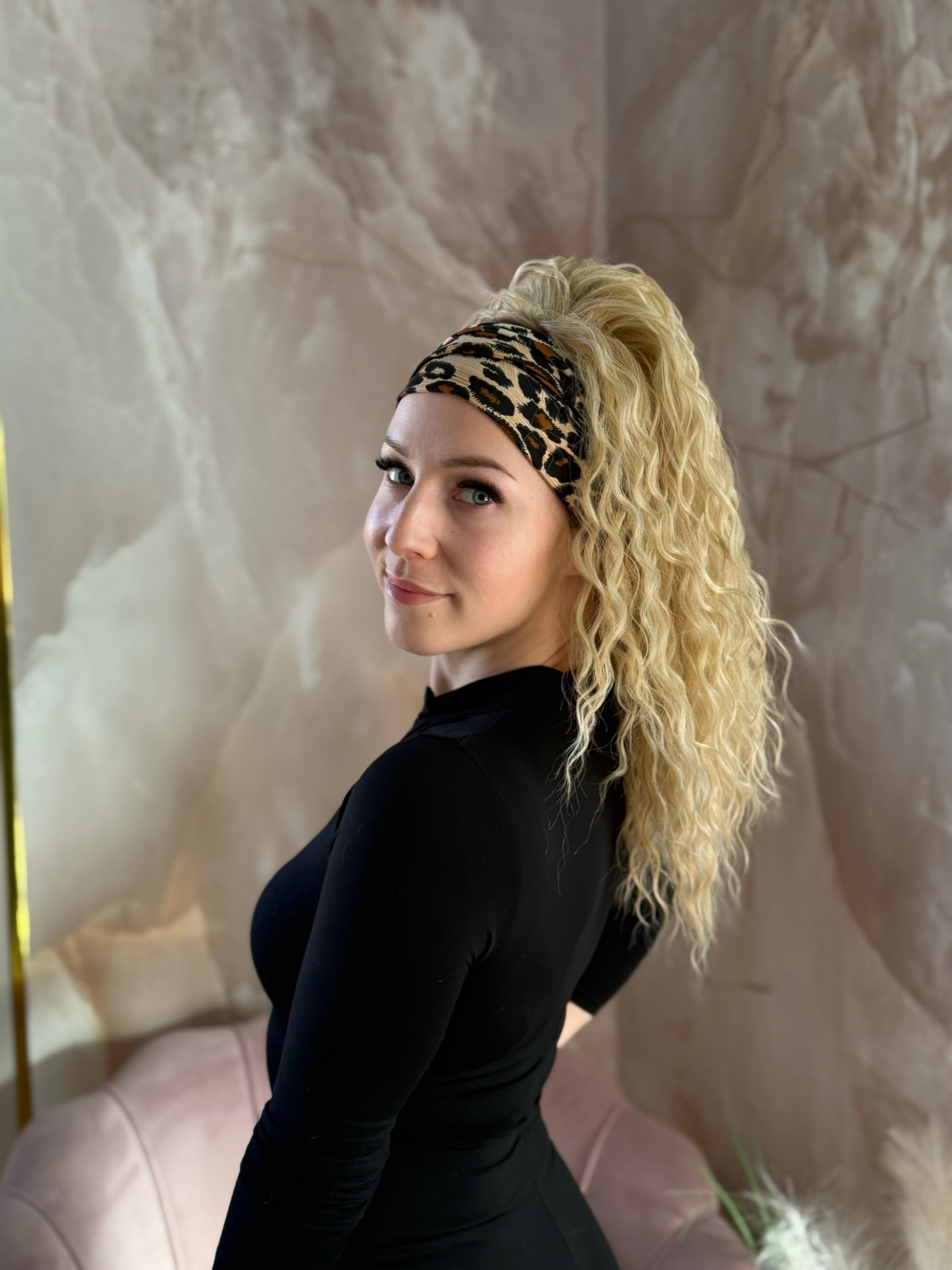 Kucyk Water Wave krótki Champagne