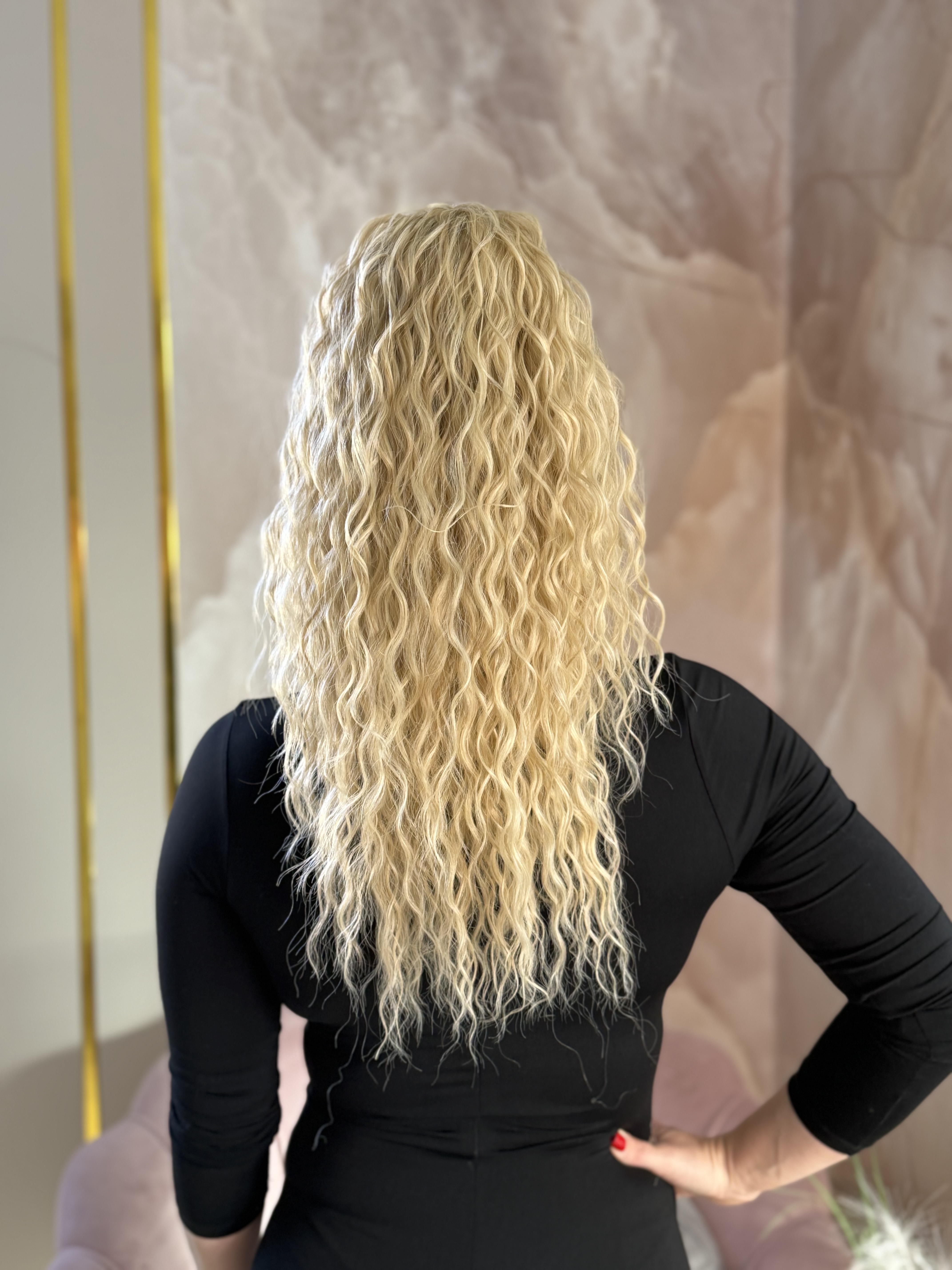 Kucyk Water Wave krótki Champagne