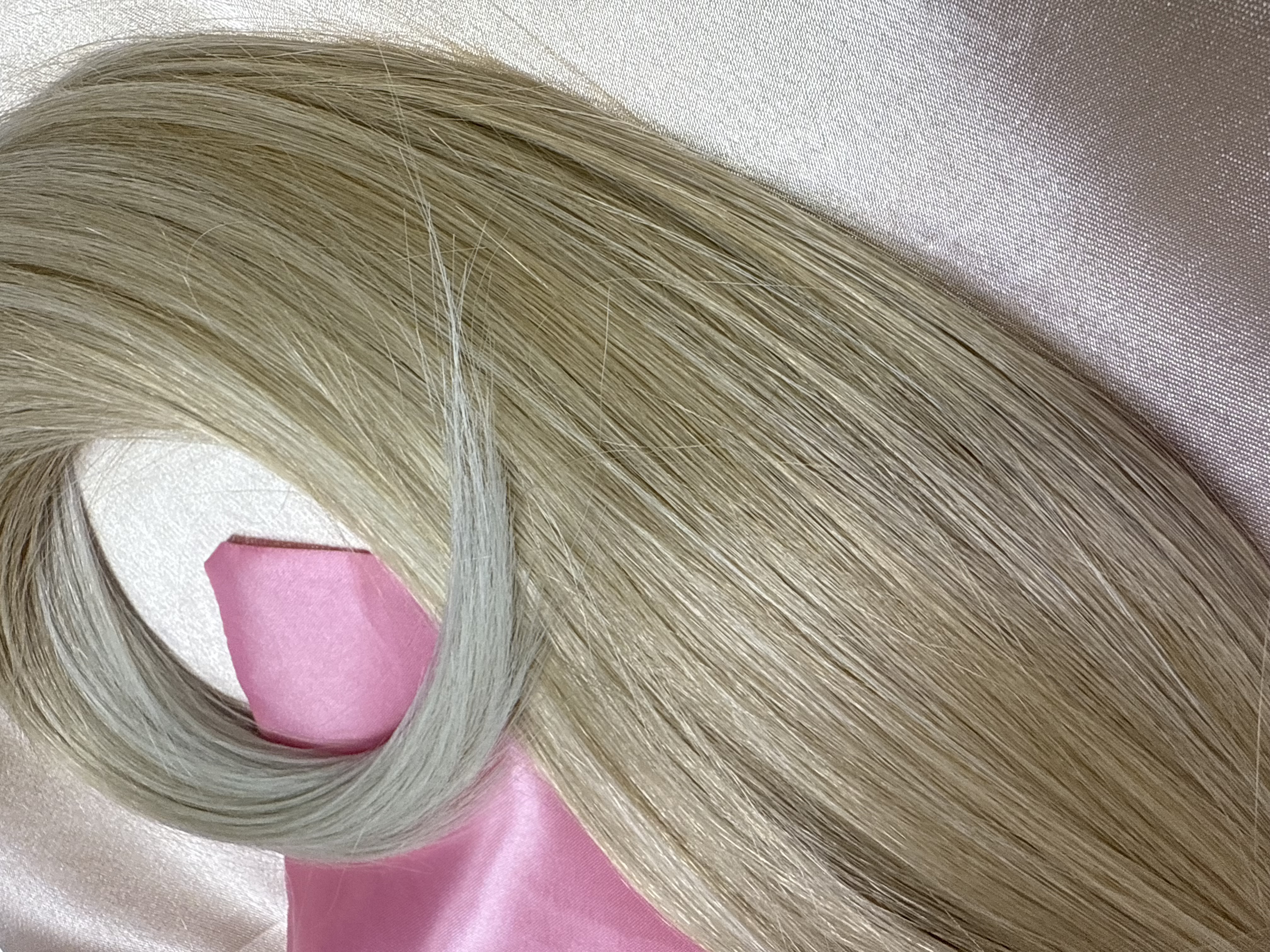Kucyk Prosty Krótki Jasny Blond