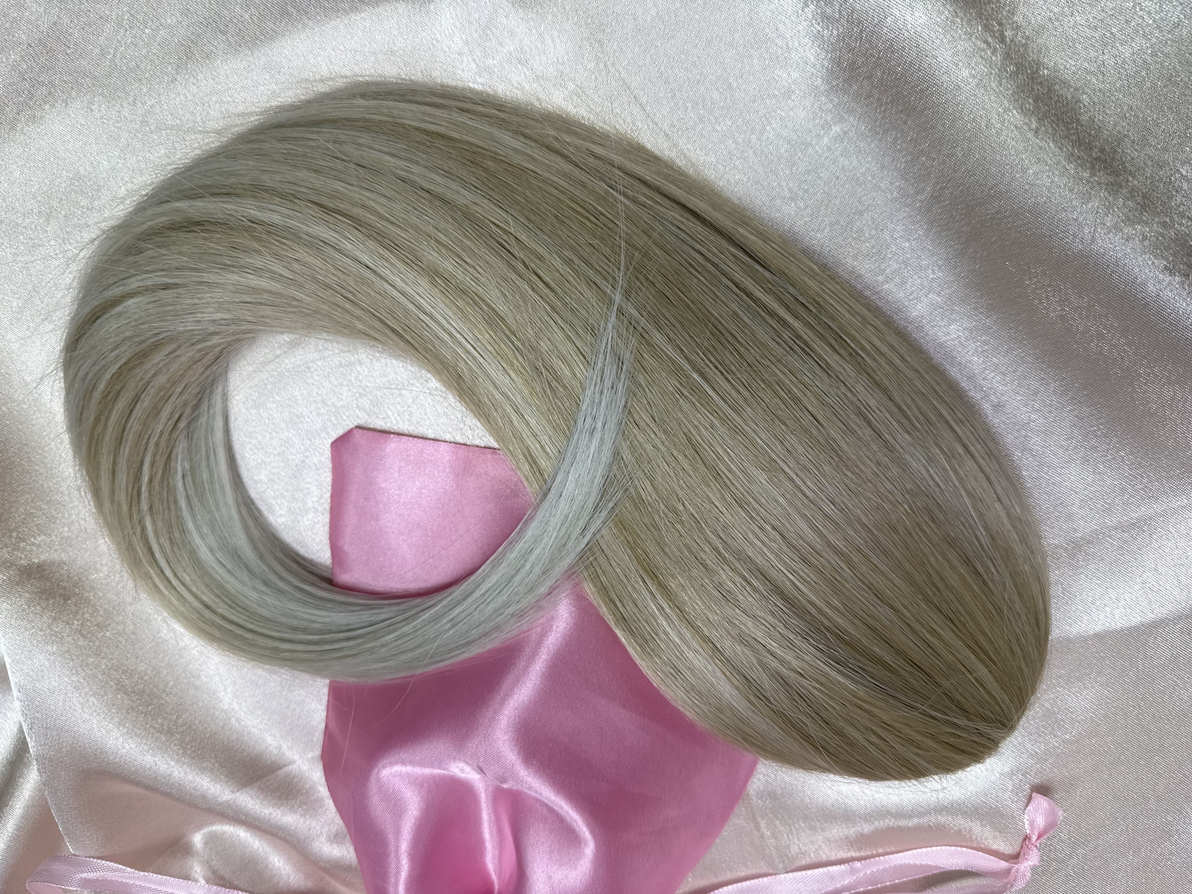 Kucyk Prosty Krótki Jasny Blond