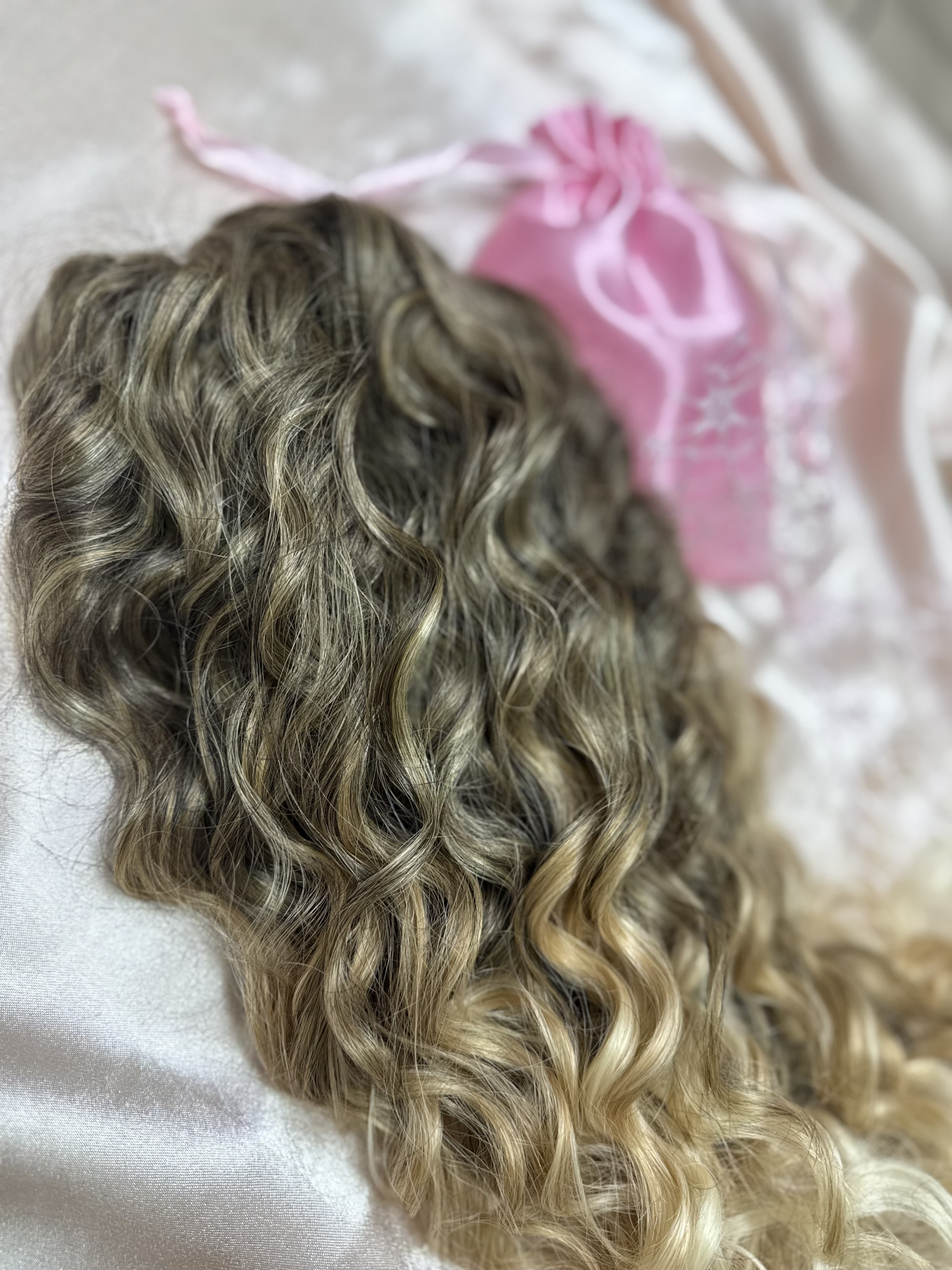 Kucyk Długi Loki Ombre Ciemny Blond