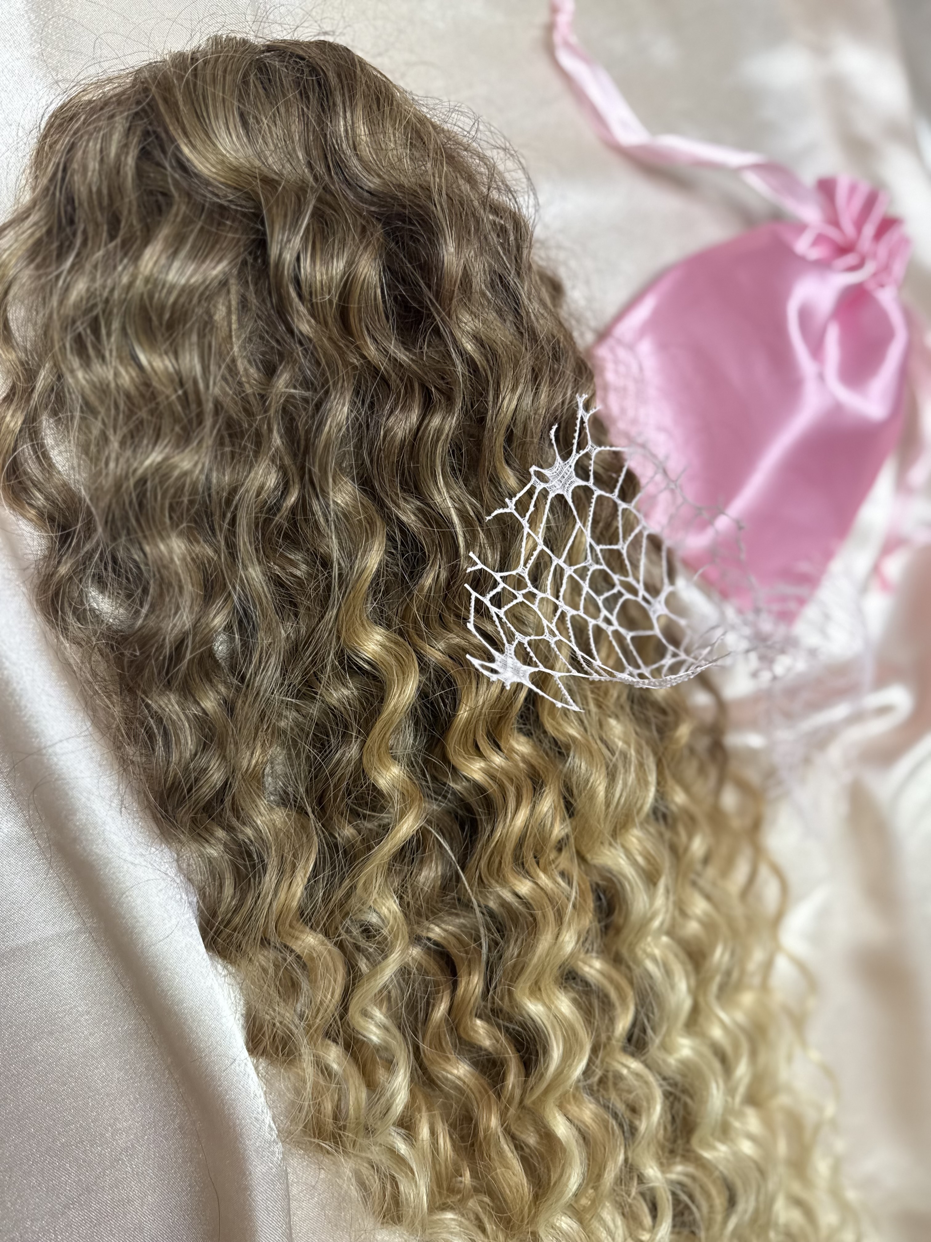 Kucyk długi Kręcony Blond Ombre