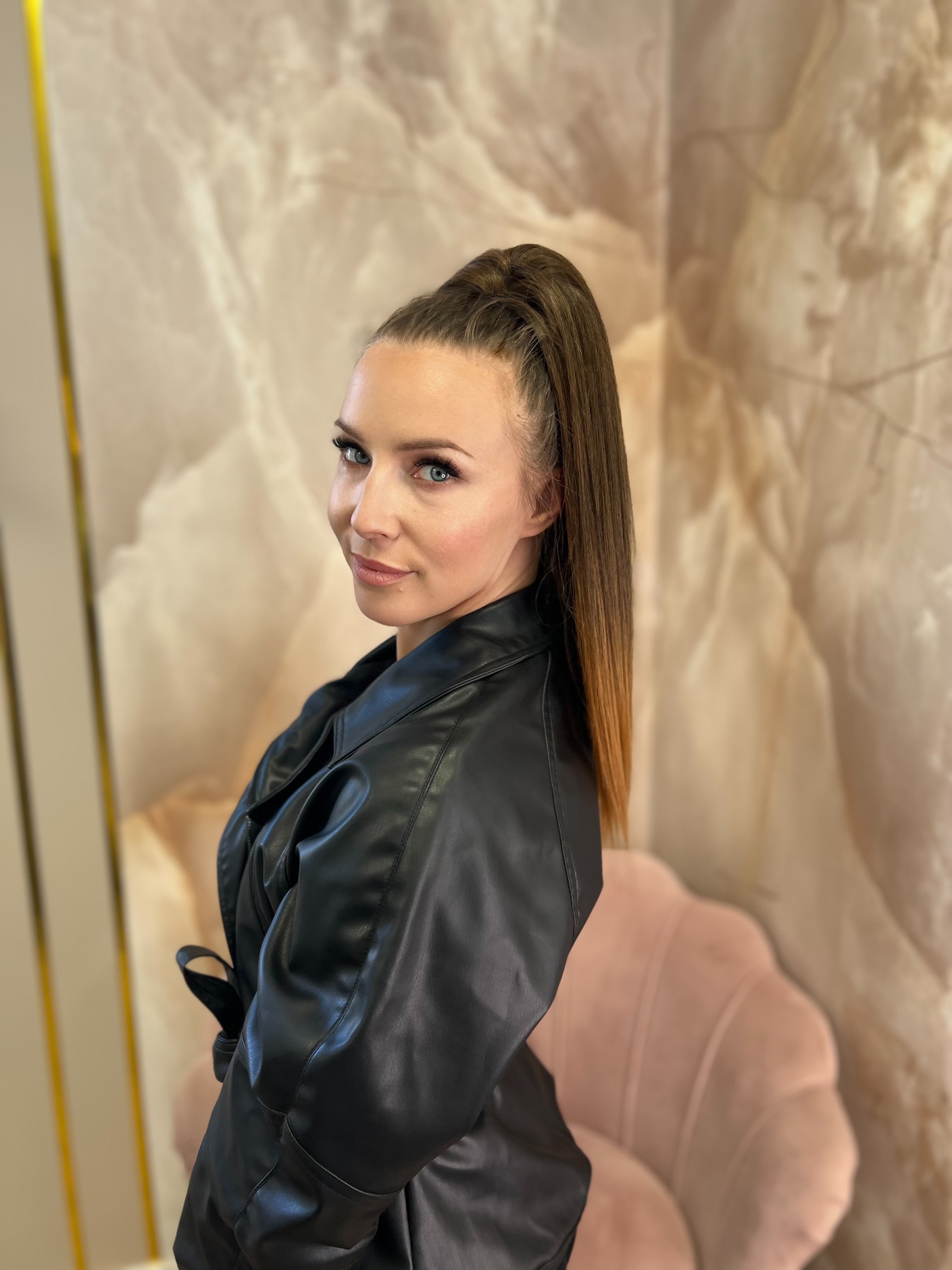 Kucyk Prosty Krótki Brąz Ombre