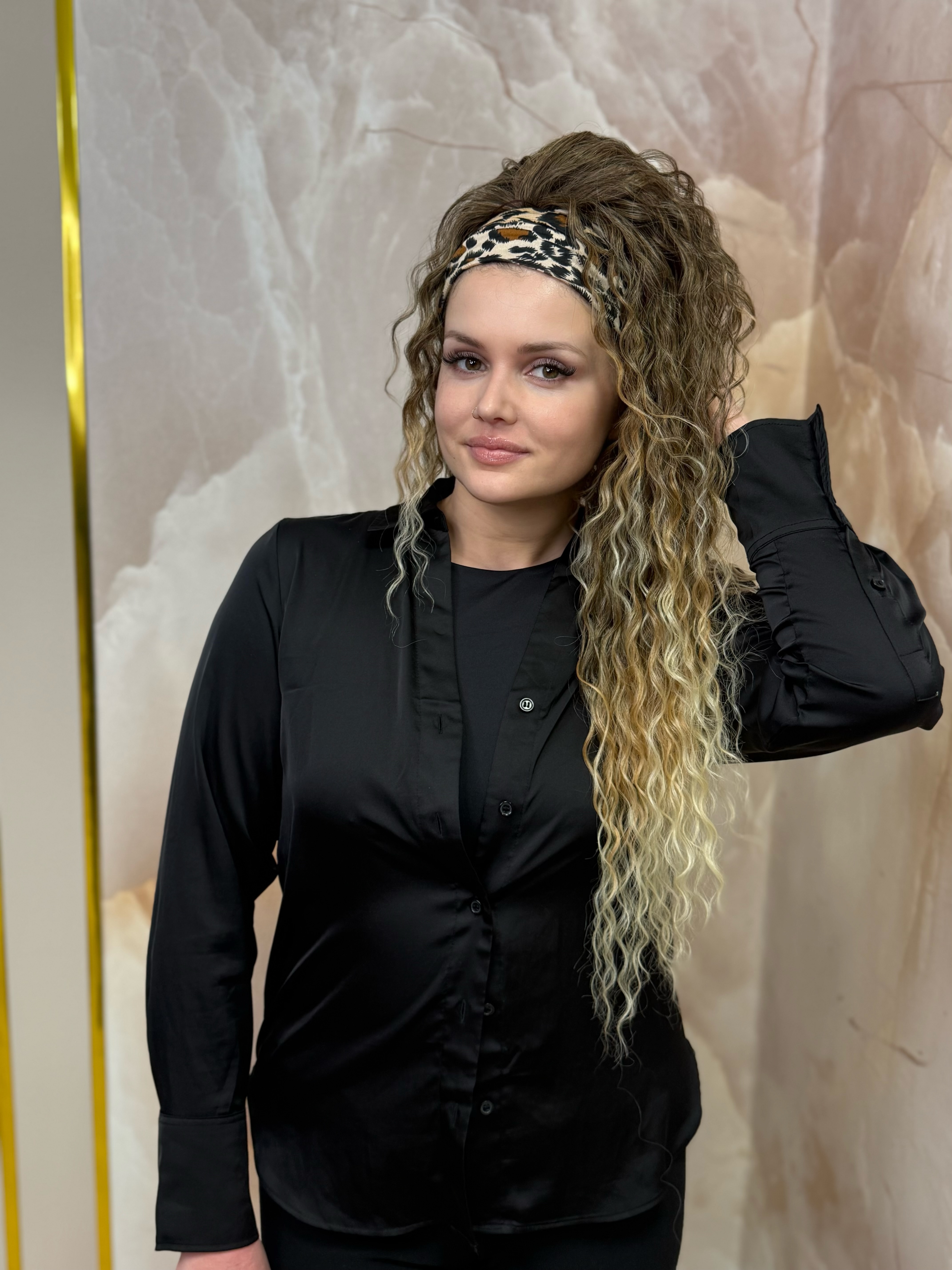 Kucyk Water Wave Długi Ombre ciemny blond