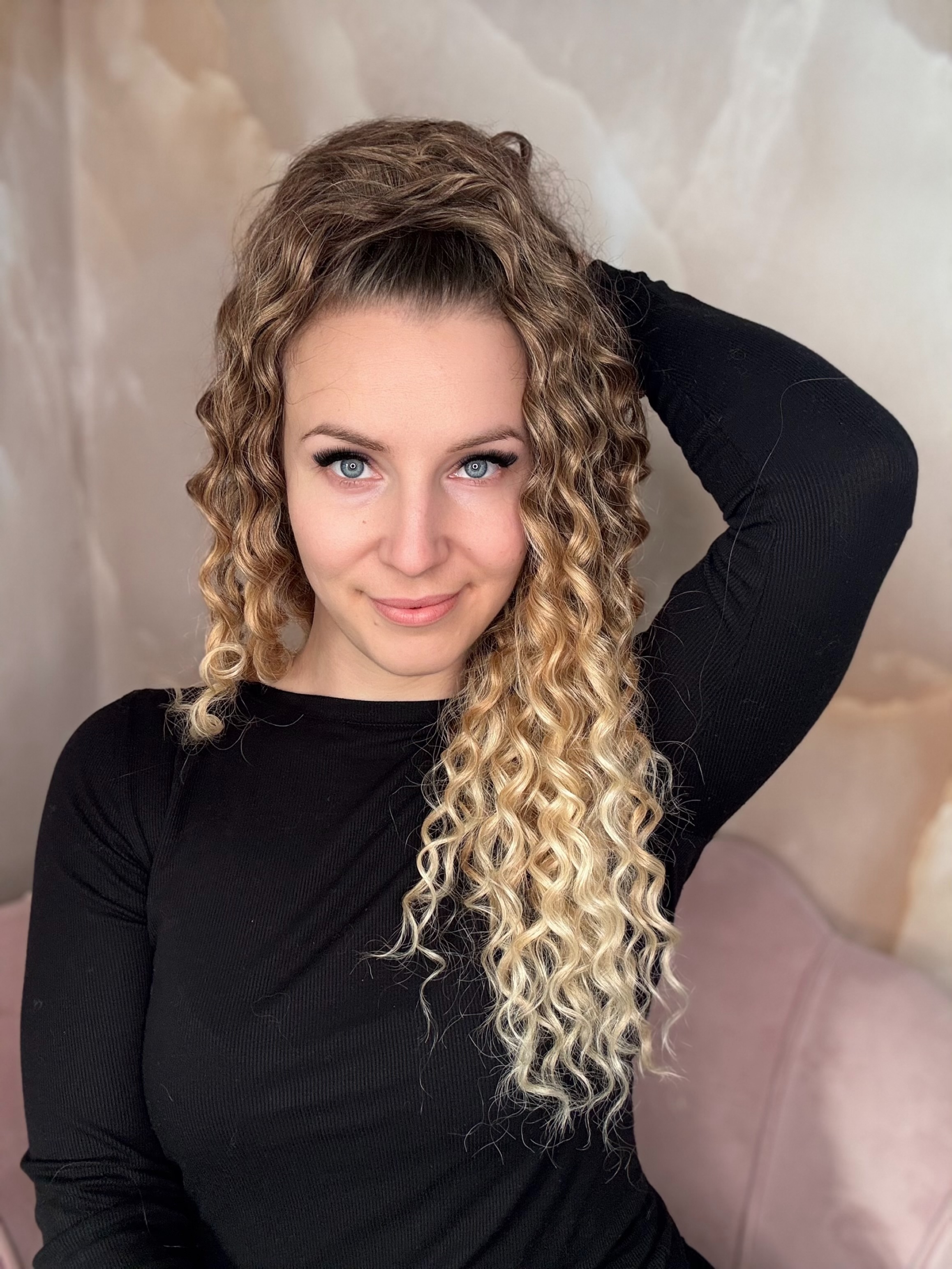 Kucyk długi Kręcony Blond Ombre