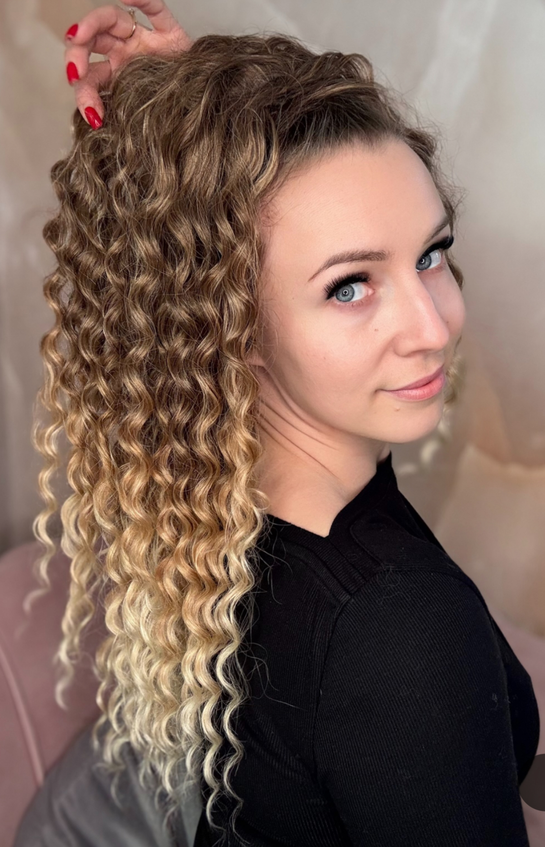 Kucyk długi Kręcony Blond Ombre